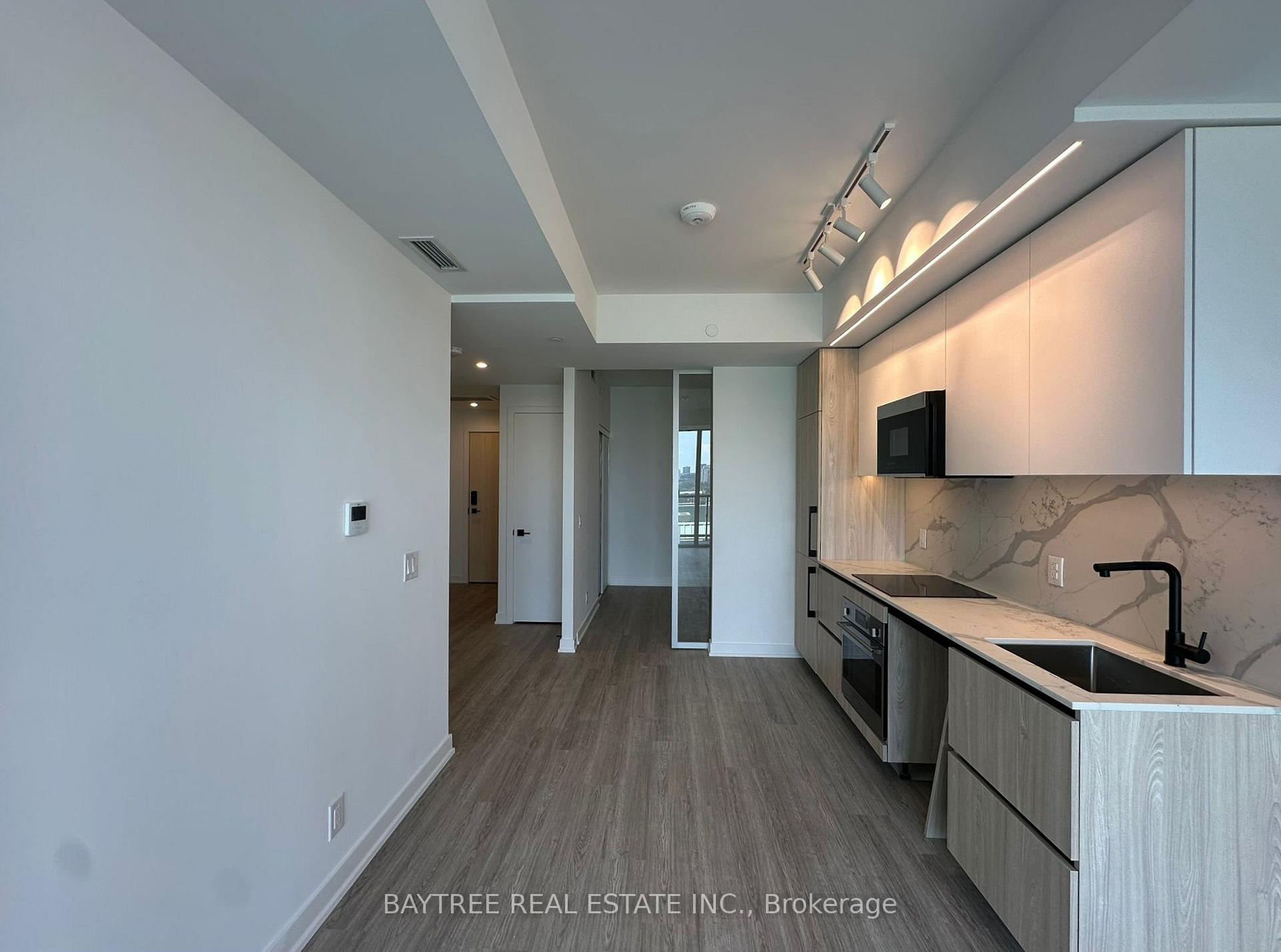 Photo 5 of Unit 603, 699 Sheppard Avenue E, North York, Bayview Village — HOMEH