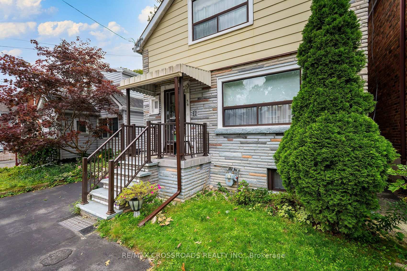 Photo 3 of 36 Mcdonald Avenue, Scarborough, Oakridge — HOMEH