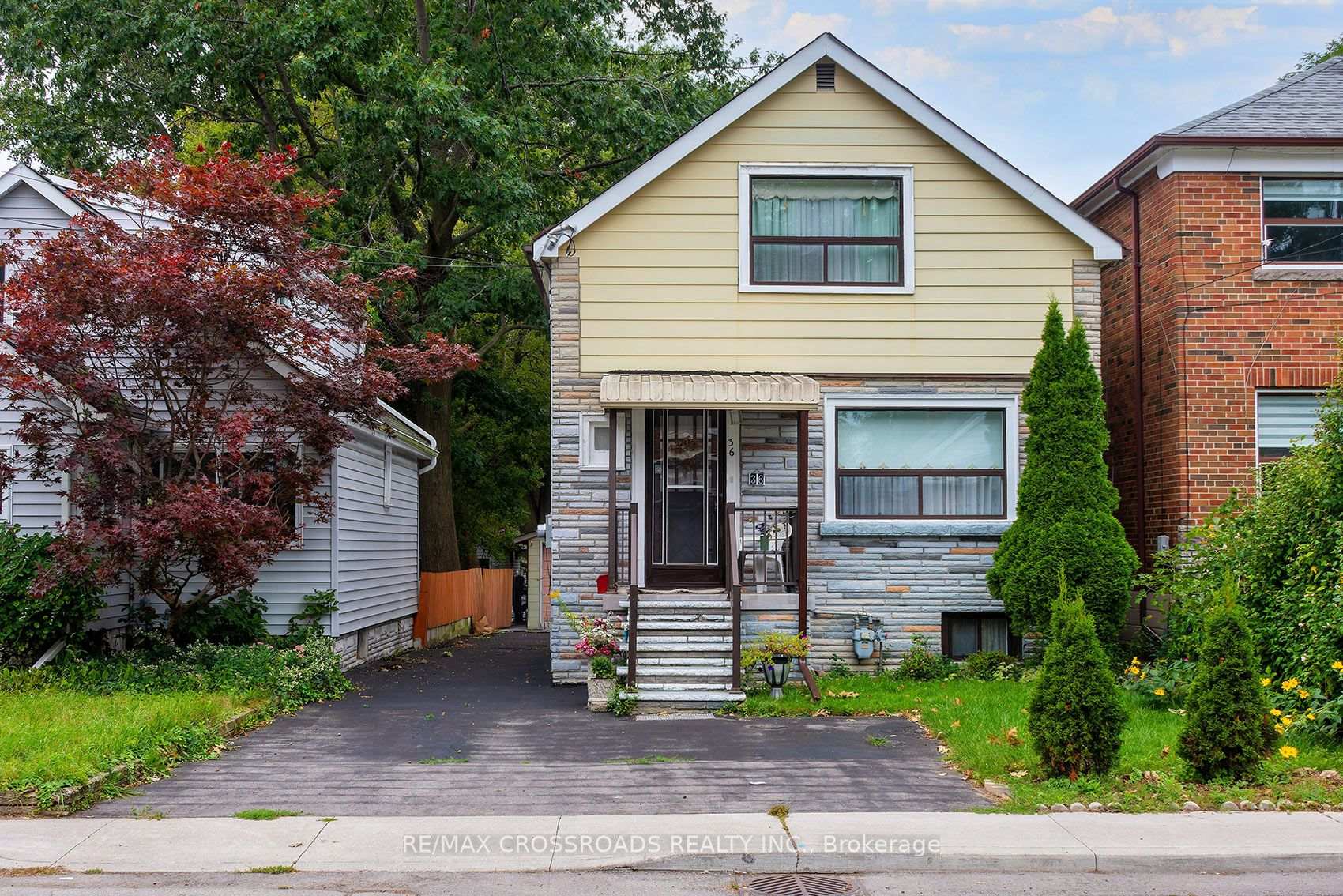 Photo 5 of 36 Mcdonald Avenue, Scarborough, Oakridge — HOMEH