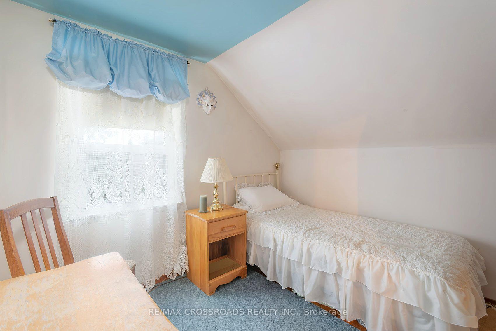 Photo 21 of 36 Mcdonald Avenue, Scarborough, Oakridge — HOMEH