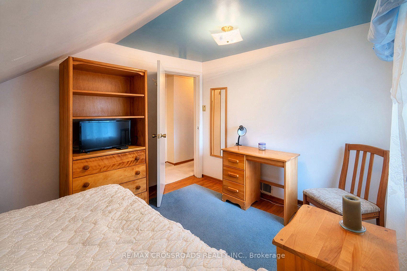 Photo 22 of 36 Mcdonald Avenue, Scarborough, Oakridge — HOMEH