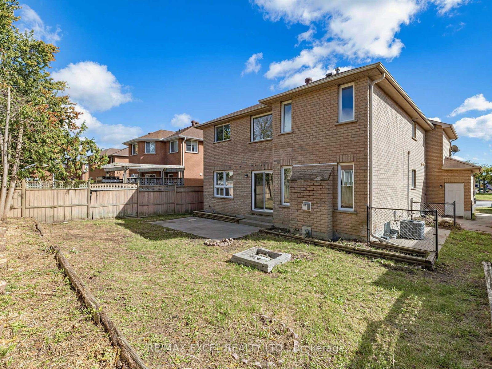 Photo 36 of 396 Cundles Road W, Barrie, Northwest — HOMEH