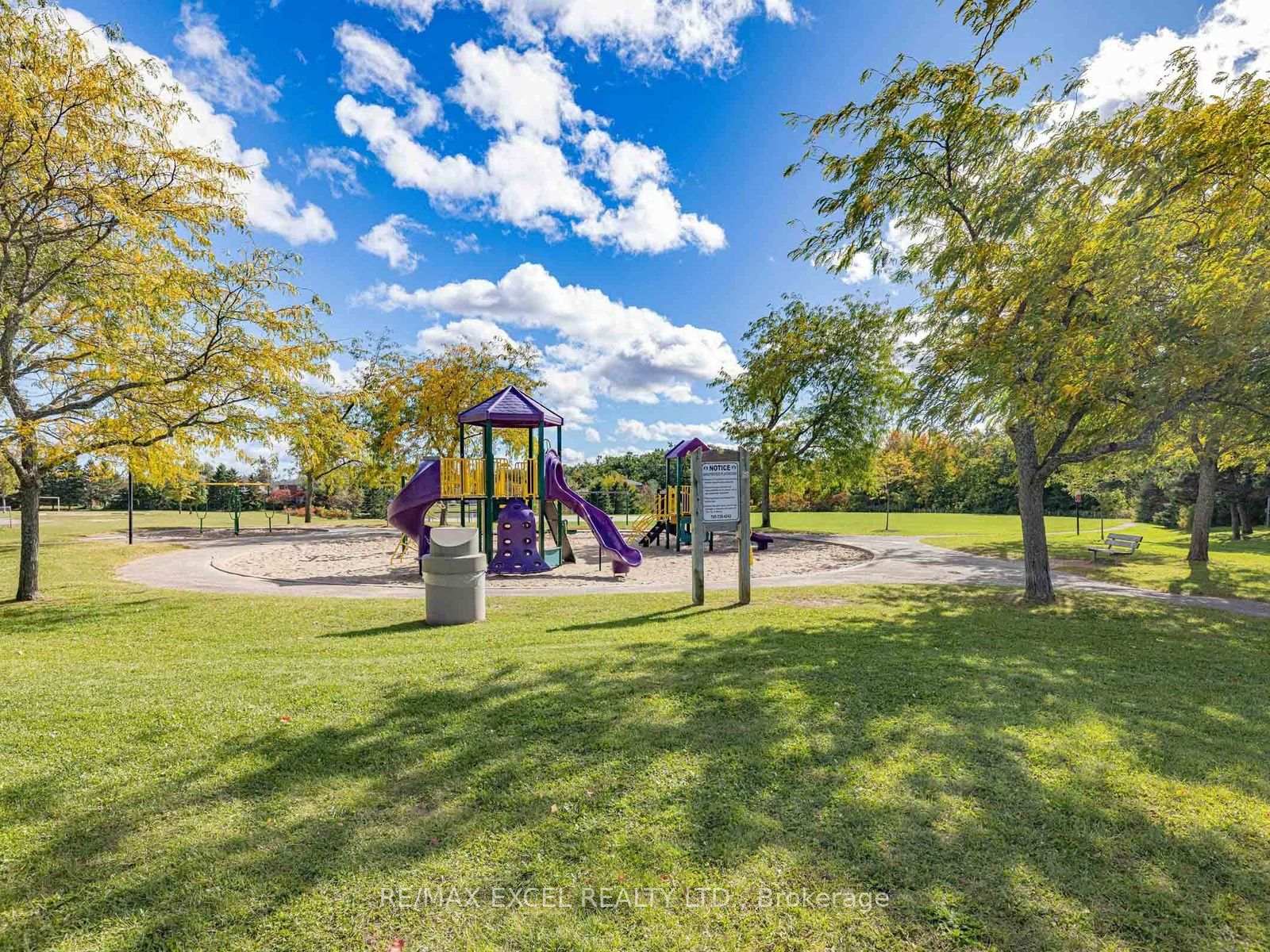 Photo 37 of 396 Cundles Road W, Barrie, Northwest — HOMEH