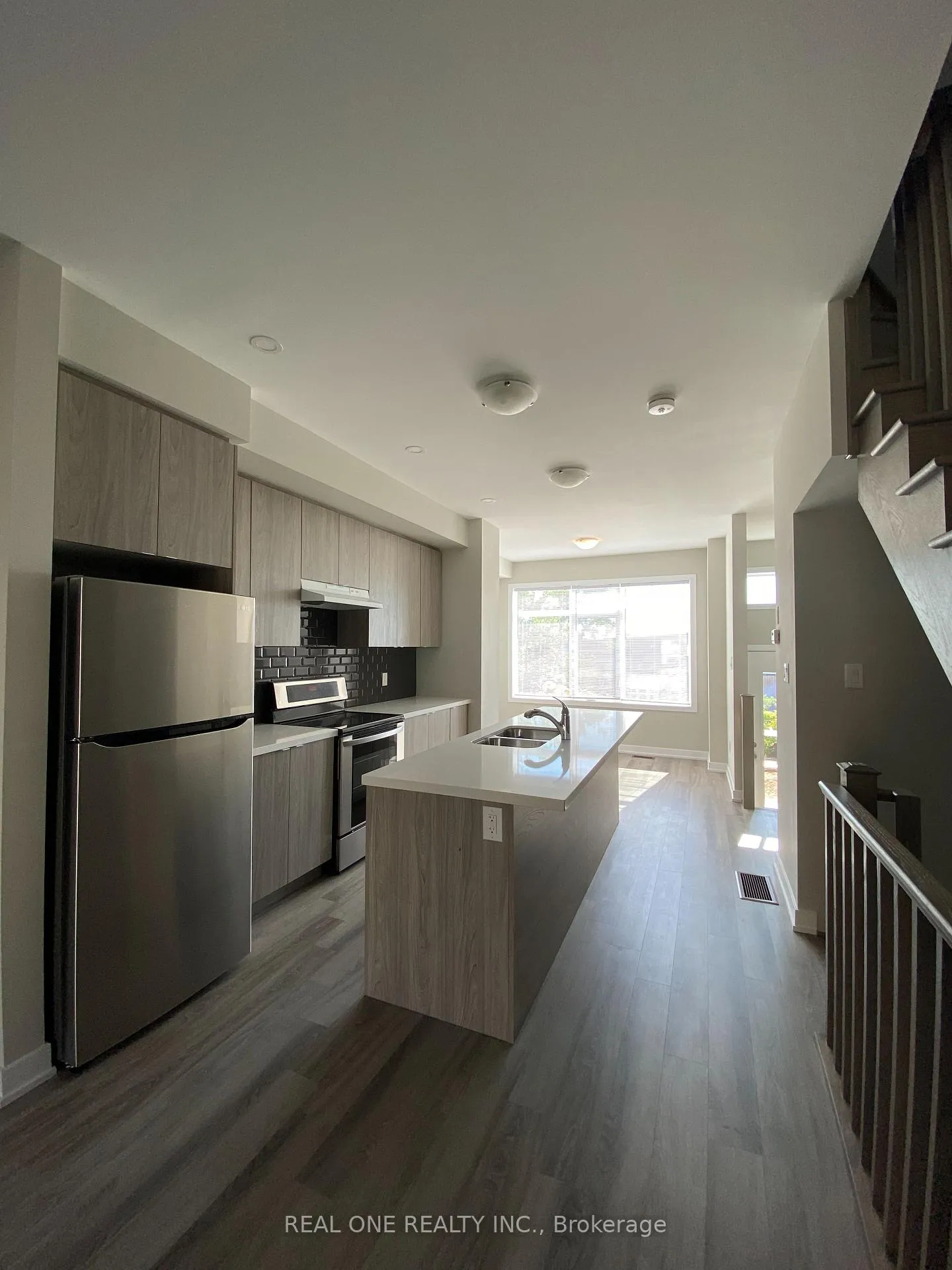 Photo 21 of 63 Markle Crescent, Hamilton, Ancaster — HOMEH