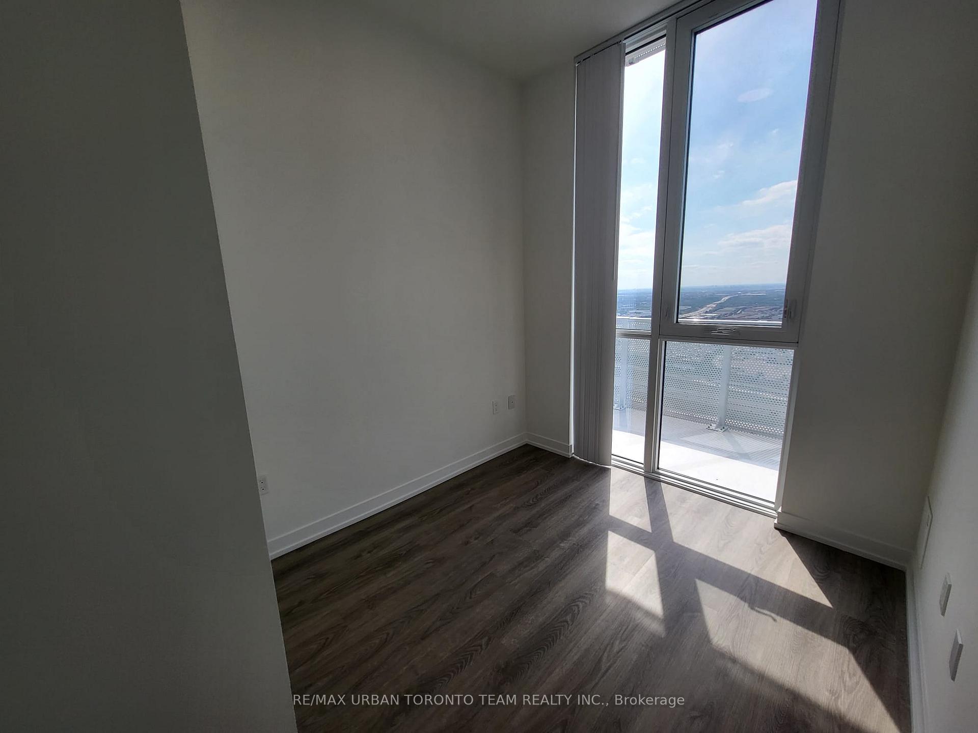 Photo 7 of Unit PH105, 195 Commerce Street, Vaughan, Vaughan Corporate Centre — HOMEH