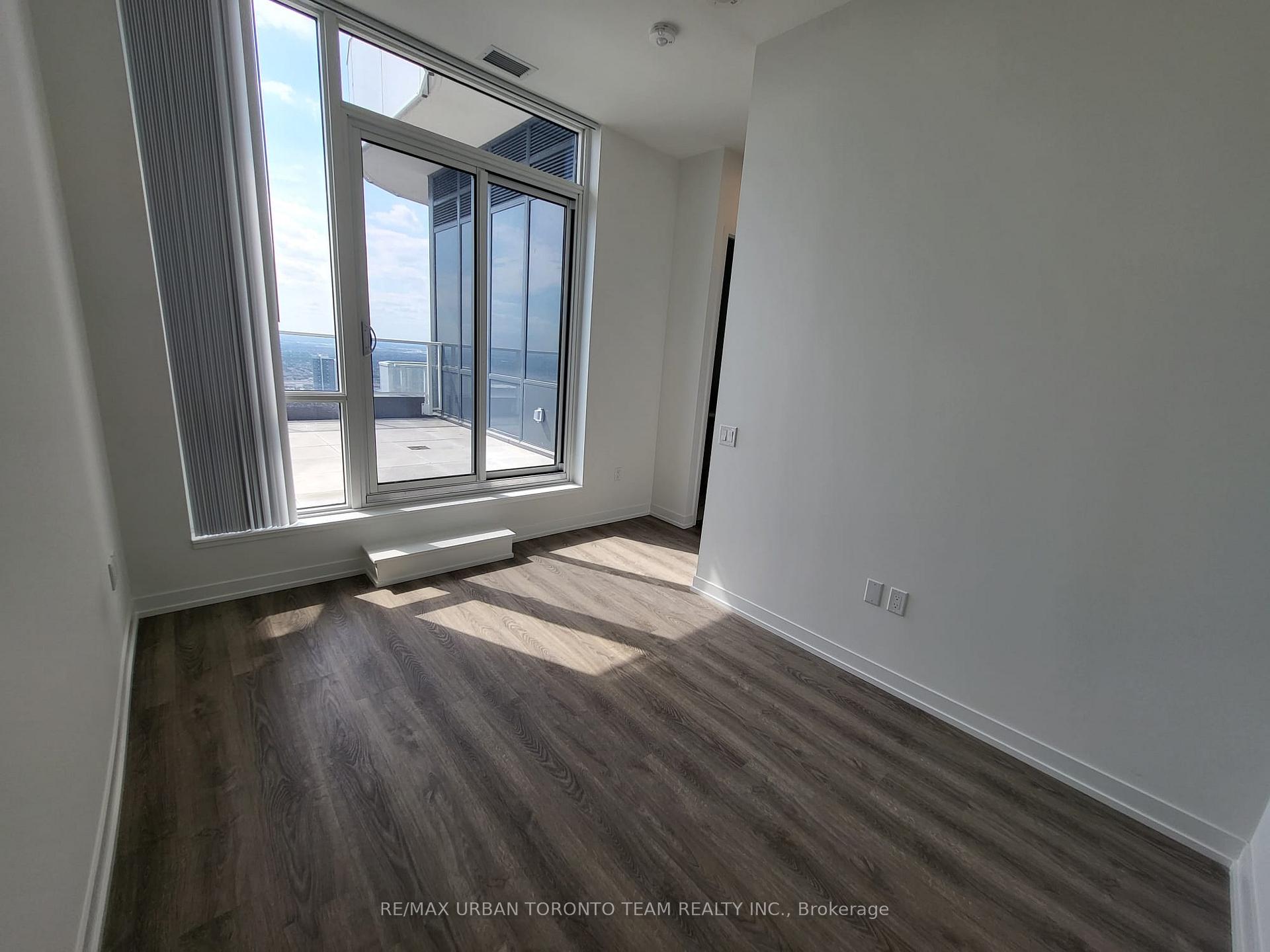 Photo 9 of Unit PH105, 195 Commerce Street, Vaughan, Vaughan Corporate Centre — HOMEH