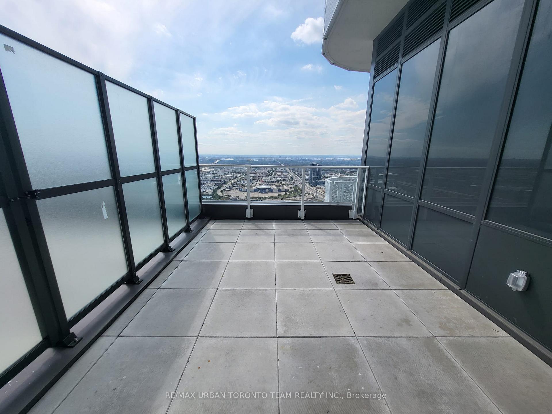 Photo 11 of Unit PH105, 195 Commerce Street, Vaughan, Vaughan Corporate Centre — HOMEH