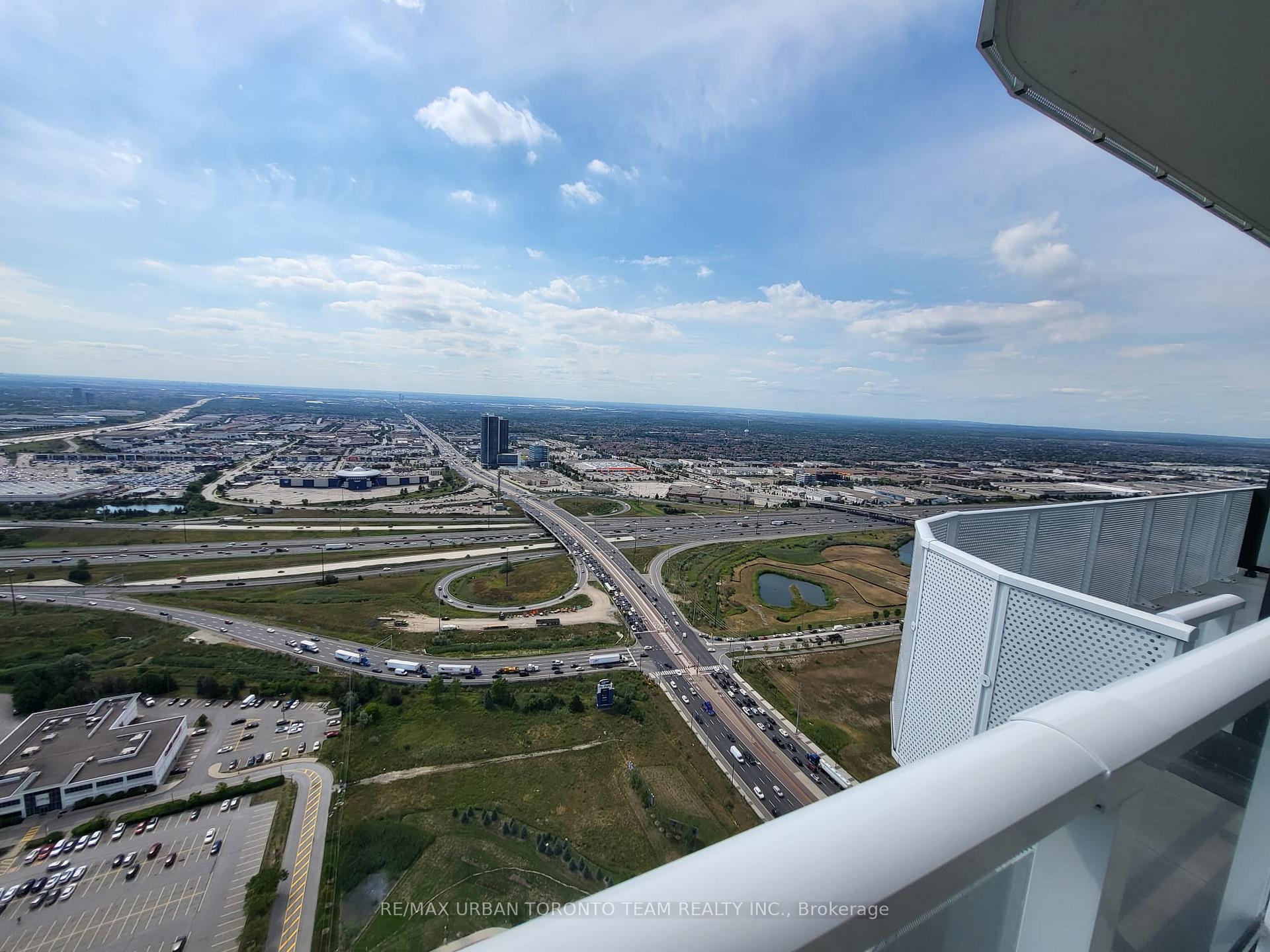 Photo 12 of Unit PH105, 195 Commerce Street, Vaughan, Vaughan Corporate Centre — HOMEH