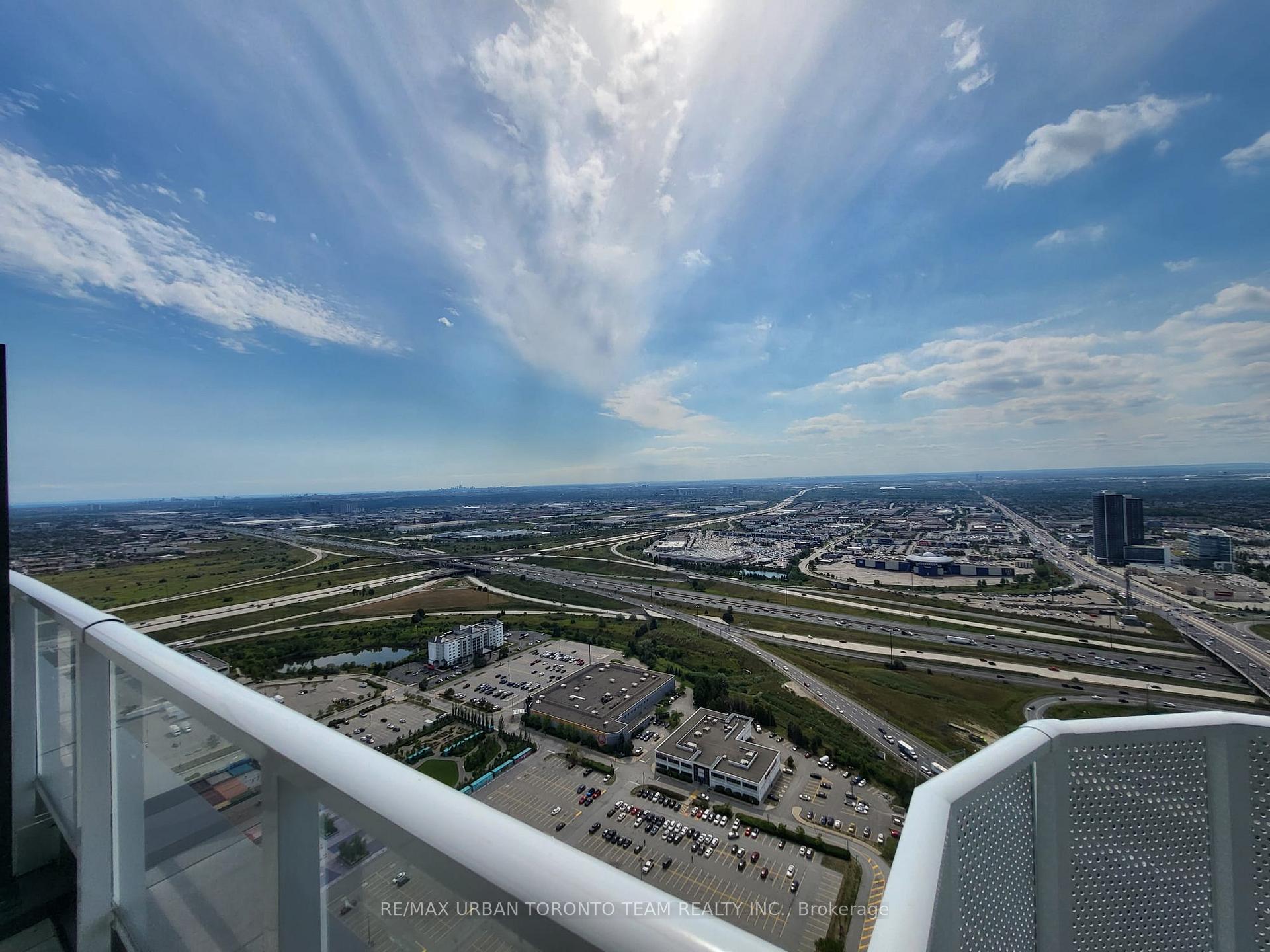 Photo 13 of Unit PH105, 195 Commerce Street, Vaughan, Vaughan Corporate Centre — HOMEH