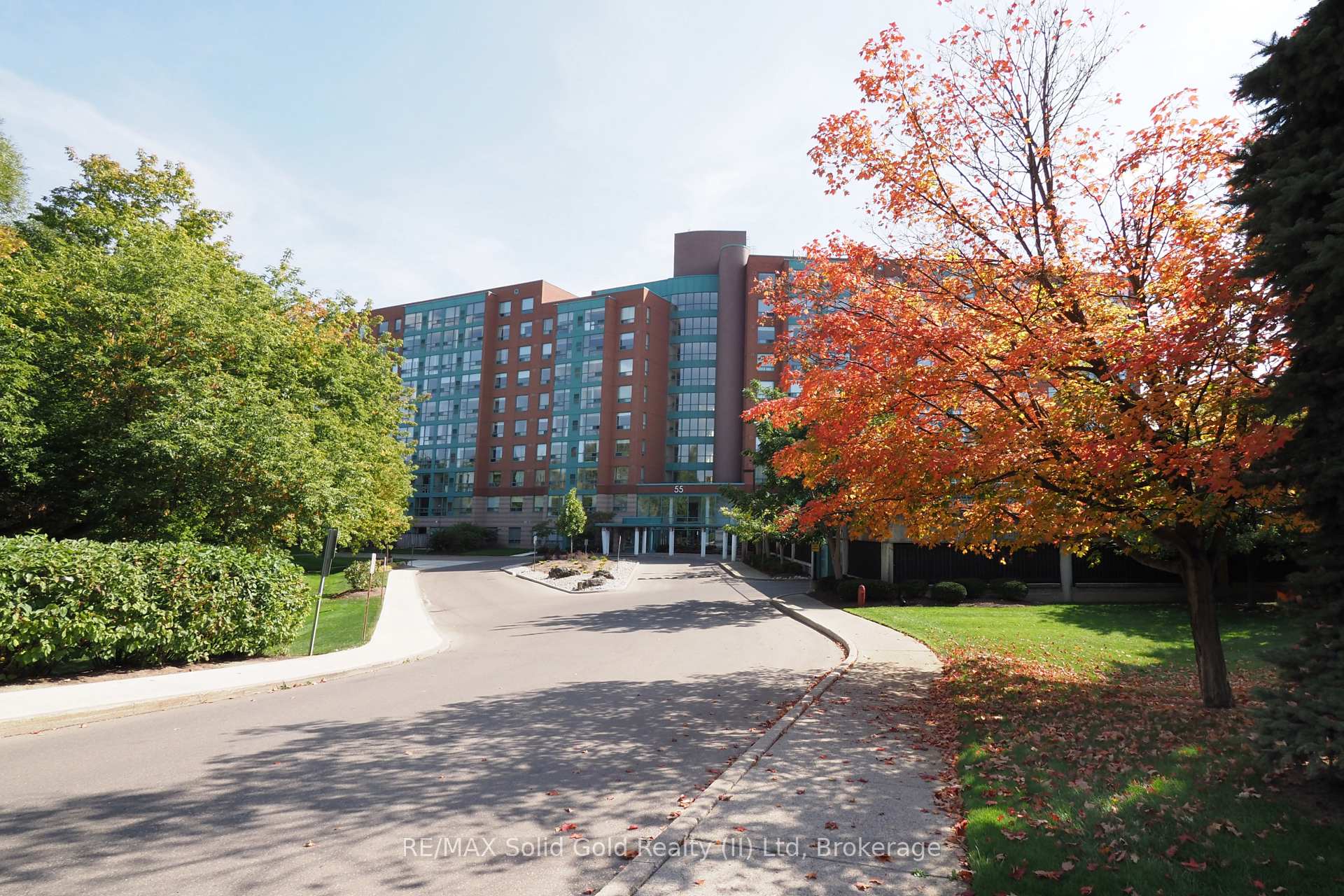 Photo 2 of Unit PH12, 55 Blue Springs Drive, Waterloo, Colonial Acres — HOMEH