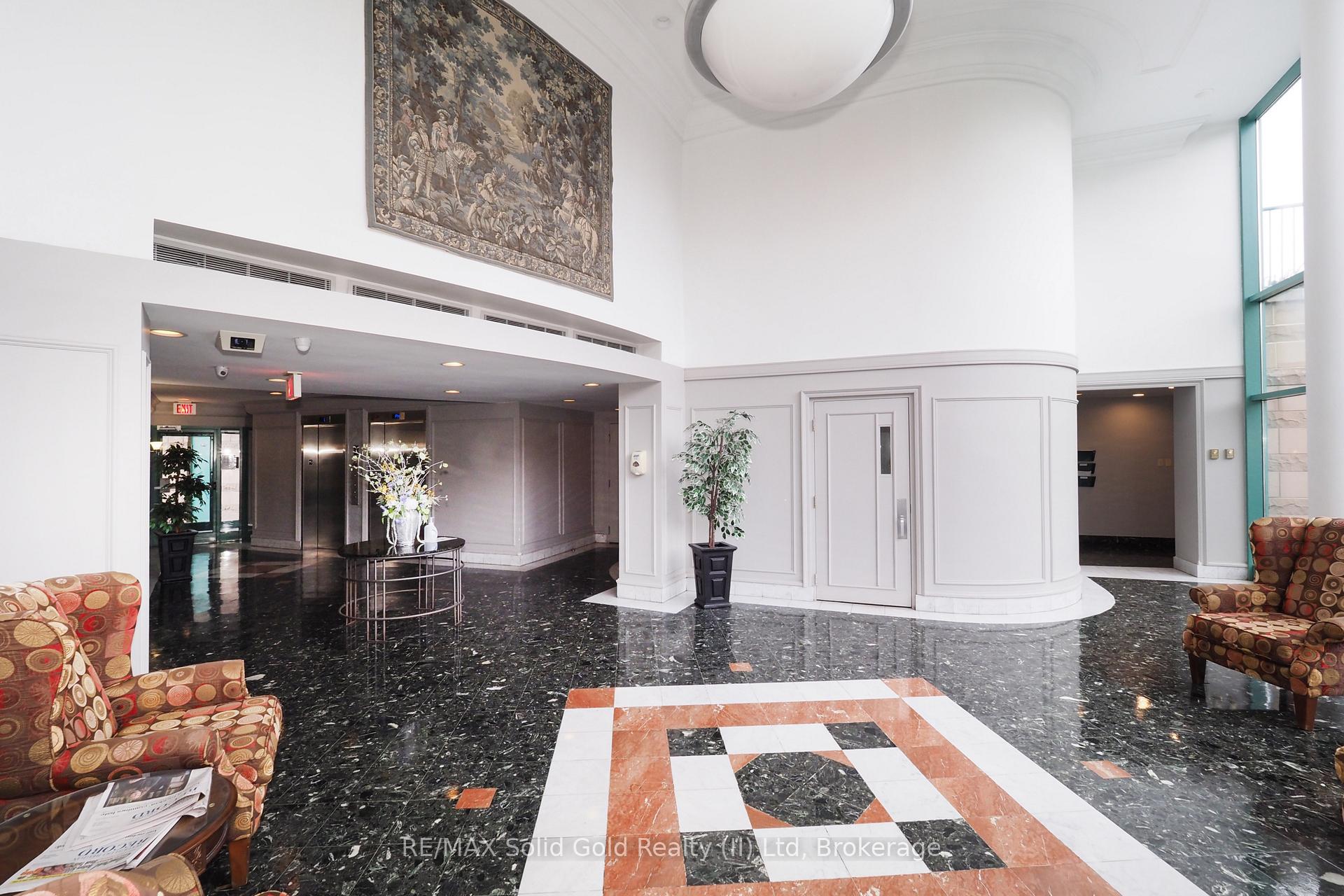 Photo 5 of Unit PH12, 55 Blue Springs Drive, Waterloo, Colonial Acres — HOMEH