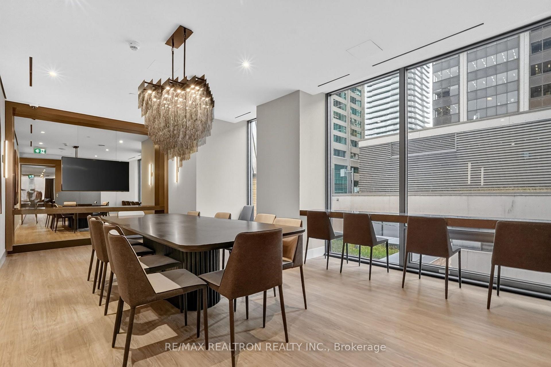 Photo 26 of Unit 1205, 8 Cumberland Street, Toronto, The Annex — HOMEH