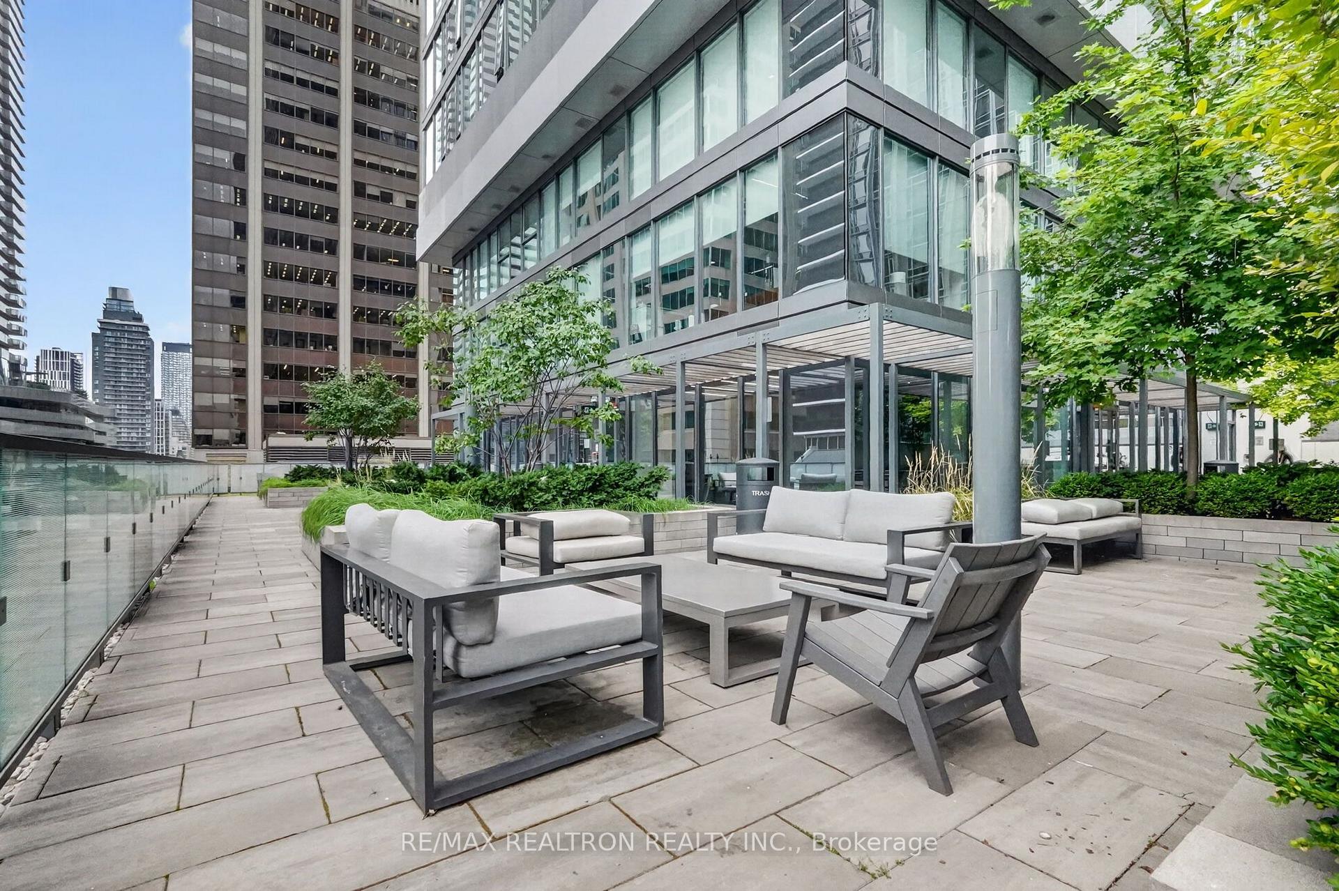 Photo 29 of Unit 1205, 8 Cumberland Street, Toronto, The Annex — HOMEH
