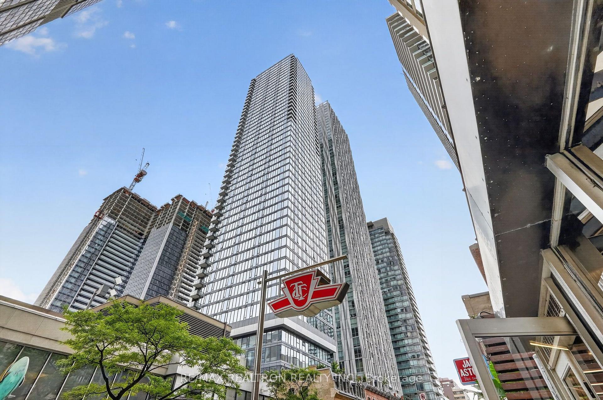 Photo 30 of Unit 1205, 8 Cumberland Street, Toronto, The Annex — HOMEH