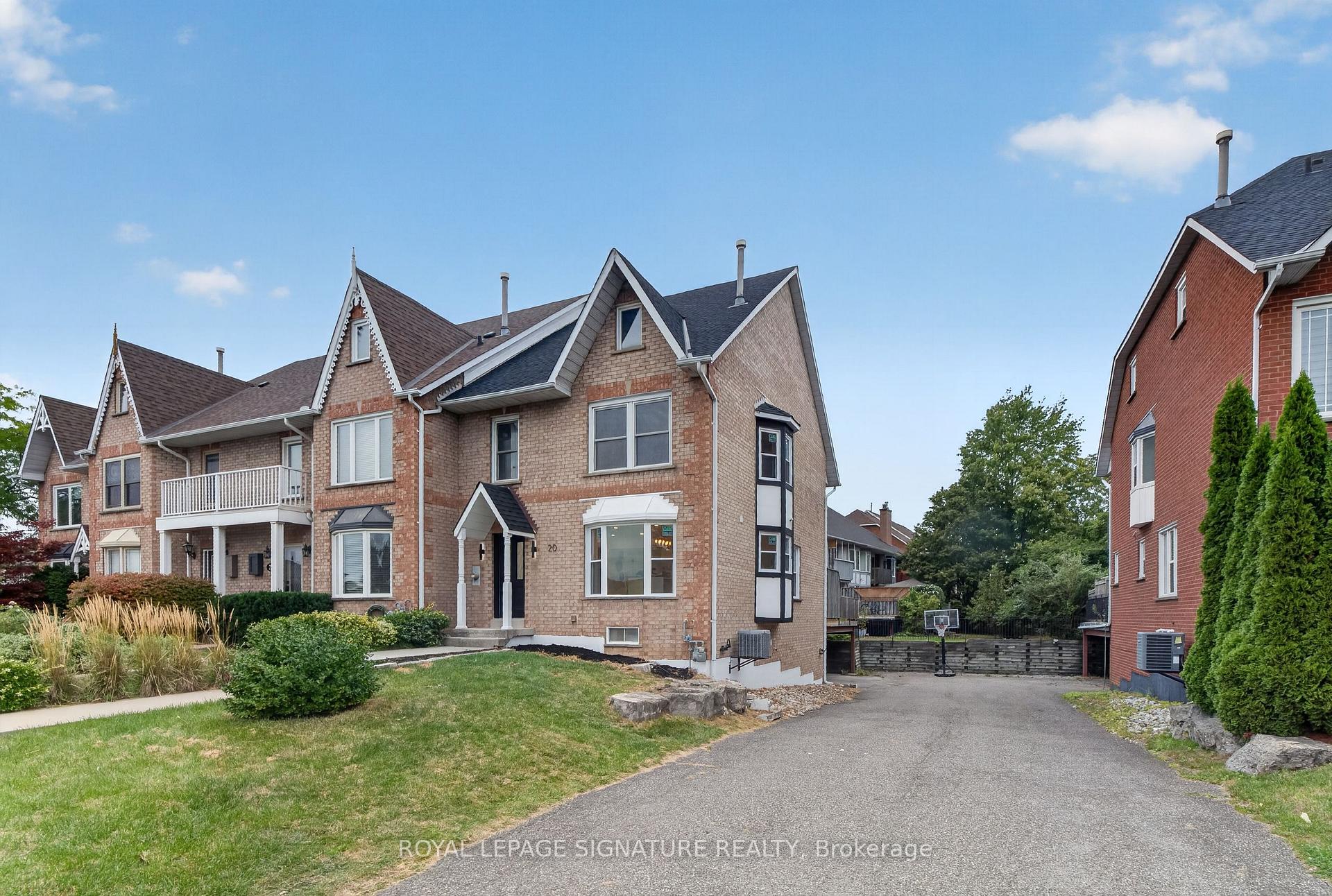 Photo 4 of 20 Sunvale Place, Hamilton, Lakeshore — HOMEH