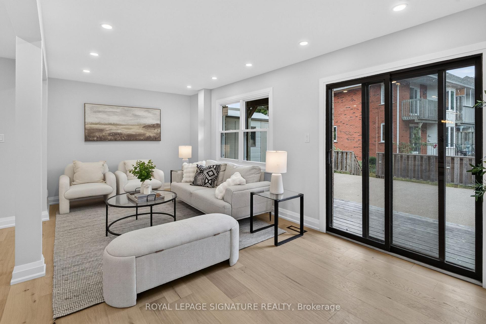 Photo 21 of 20 Sunvale Place, Hamilton, Lakeshore — HOMEH