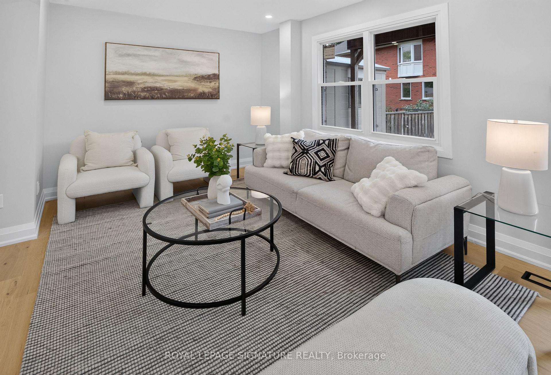 Photo 22 of 20 Sunvale Place, Hamilton, Lakeshore — HOMEH