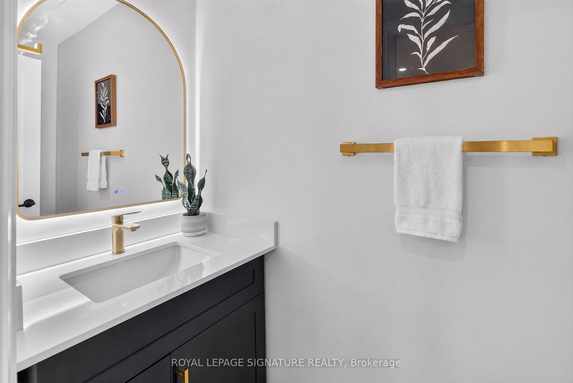 Photo 26 of 20 Sunvale Place, Hamilton, Lakeshore — HOMEH
