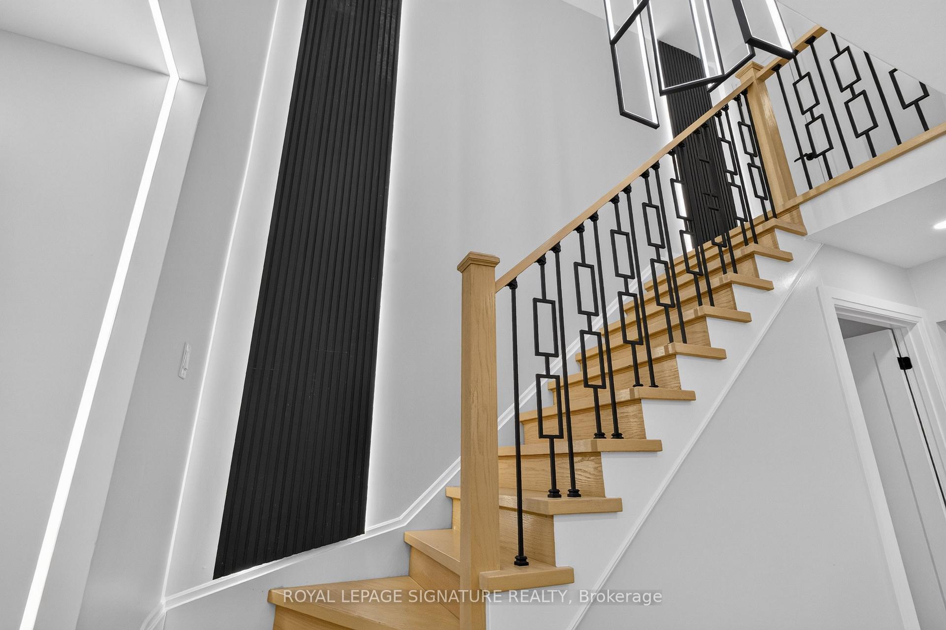 Photo 27 of 20 Sunvale Place, Hamilton, Lakeshore — HOMEH
