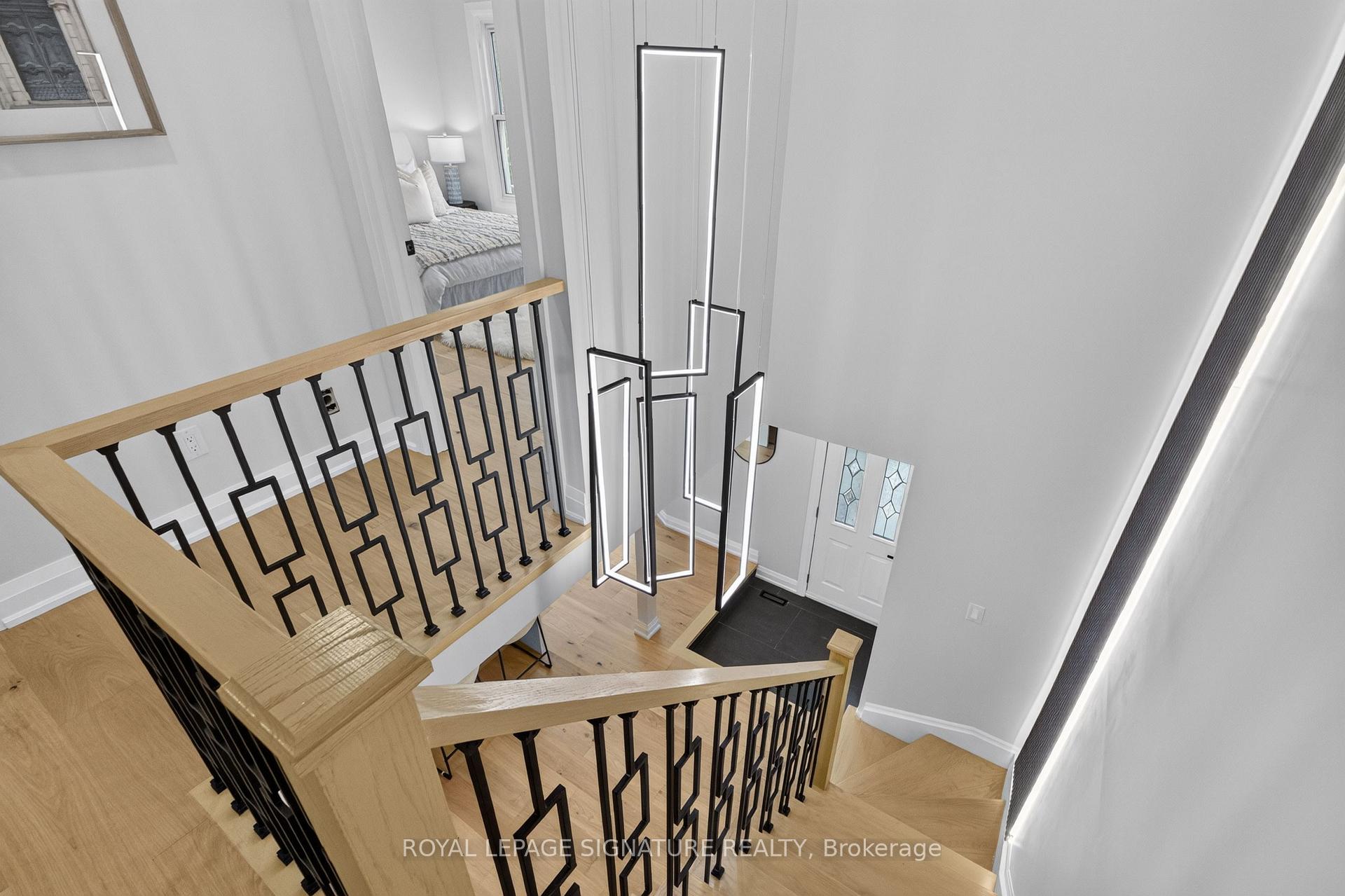 Photo 28 of 20 Sunvale Place, Hamilton, Lakeshore — HOMEH
