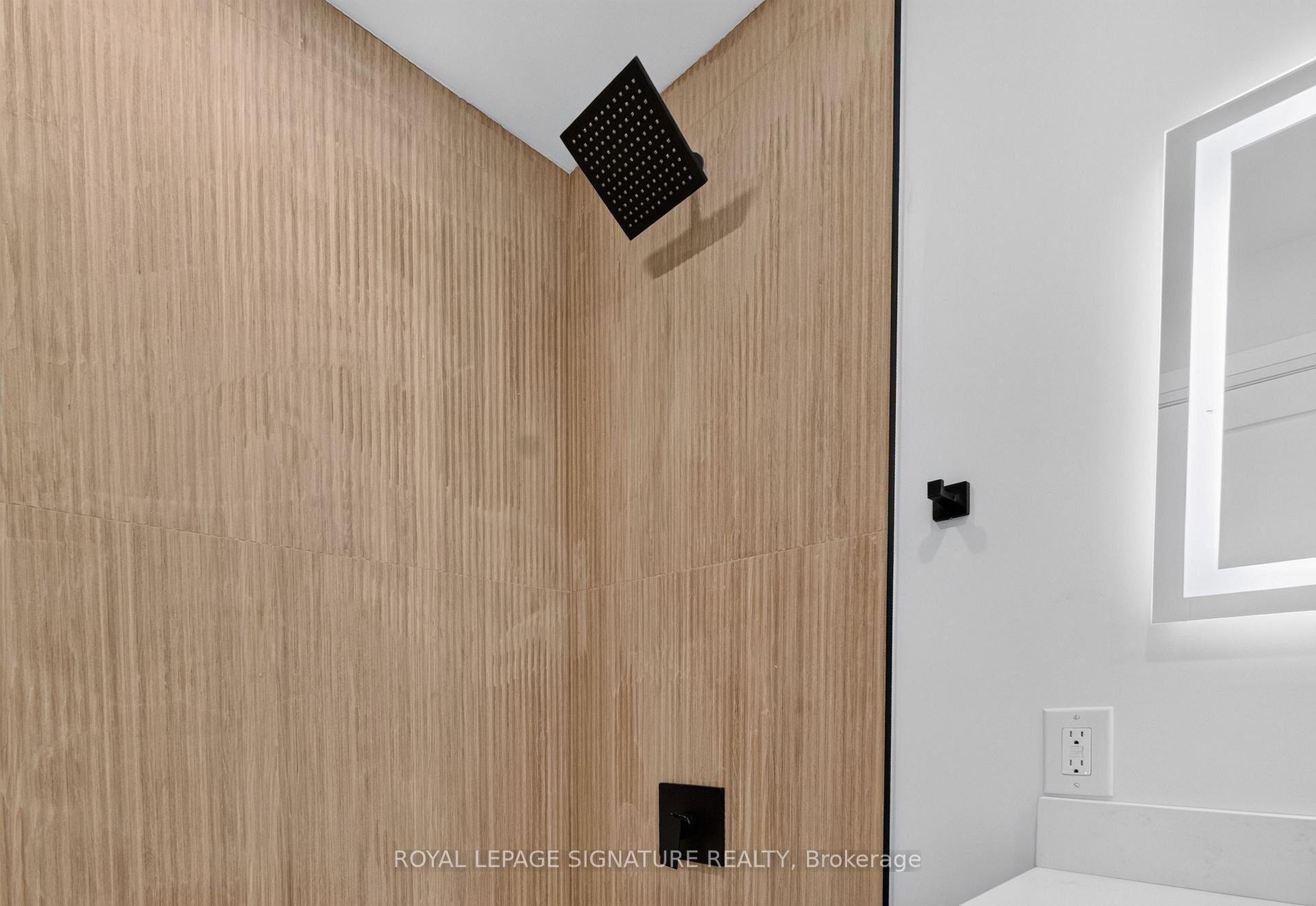 Photo 32 of 20 Sunvale Place, Hamilton, Lakeshore — HOMEH
