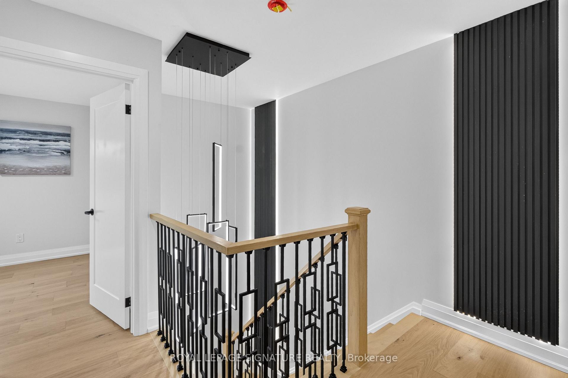 Photo 33 of 20 Sunvale Place, Hamilton, Lakeshore — HOMEH