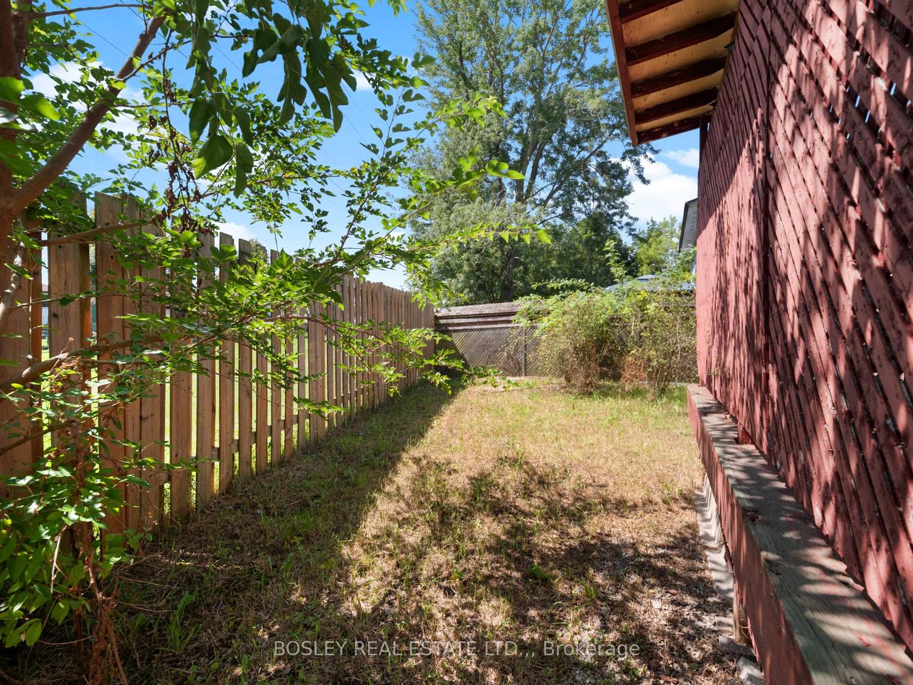 Photo 24 of 1 Wallace Street, St. Catharines, Western Hill — HOMEH