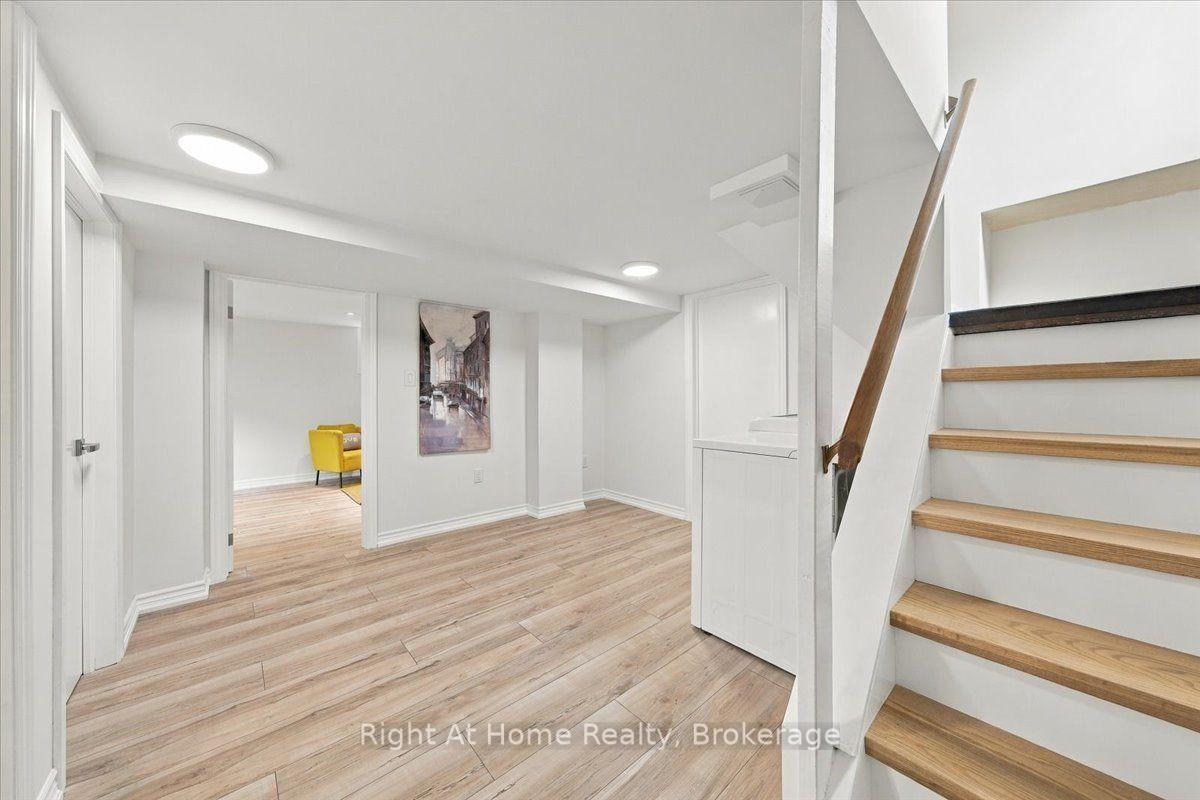 Photo 27 of 662 Dynes Road, Burlington, Roseland — HOMEH