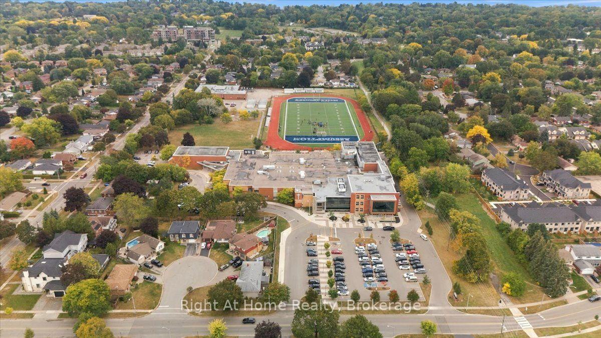 Photo 44 of 662 Dynes Road, Burlington, Roseland — HOMEH