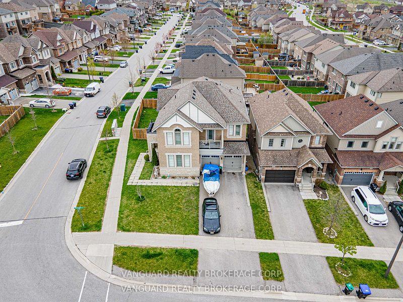 Photo 5 of 75 Treetops Boulevard, New Tecumseth, Rural New Tecumseth — HOMEH