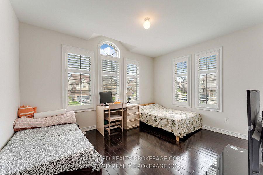 Photo 30 of 75 Treetops Boulevard, New Tecumseth, Rural New Tecumseth — HOMEH
