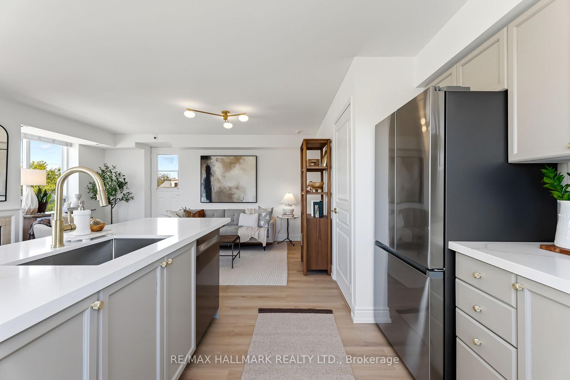 Photo 17 of Unit 404, 1797 Queen Street E, Toronto, The Beaches — HOMEH