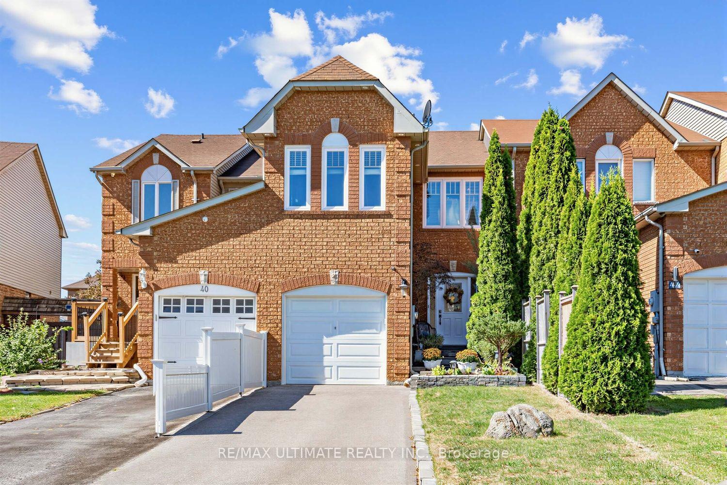 Photo 3 of 42 Landerville Lane, Clarington, Bowmanville — HOMEH