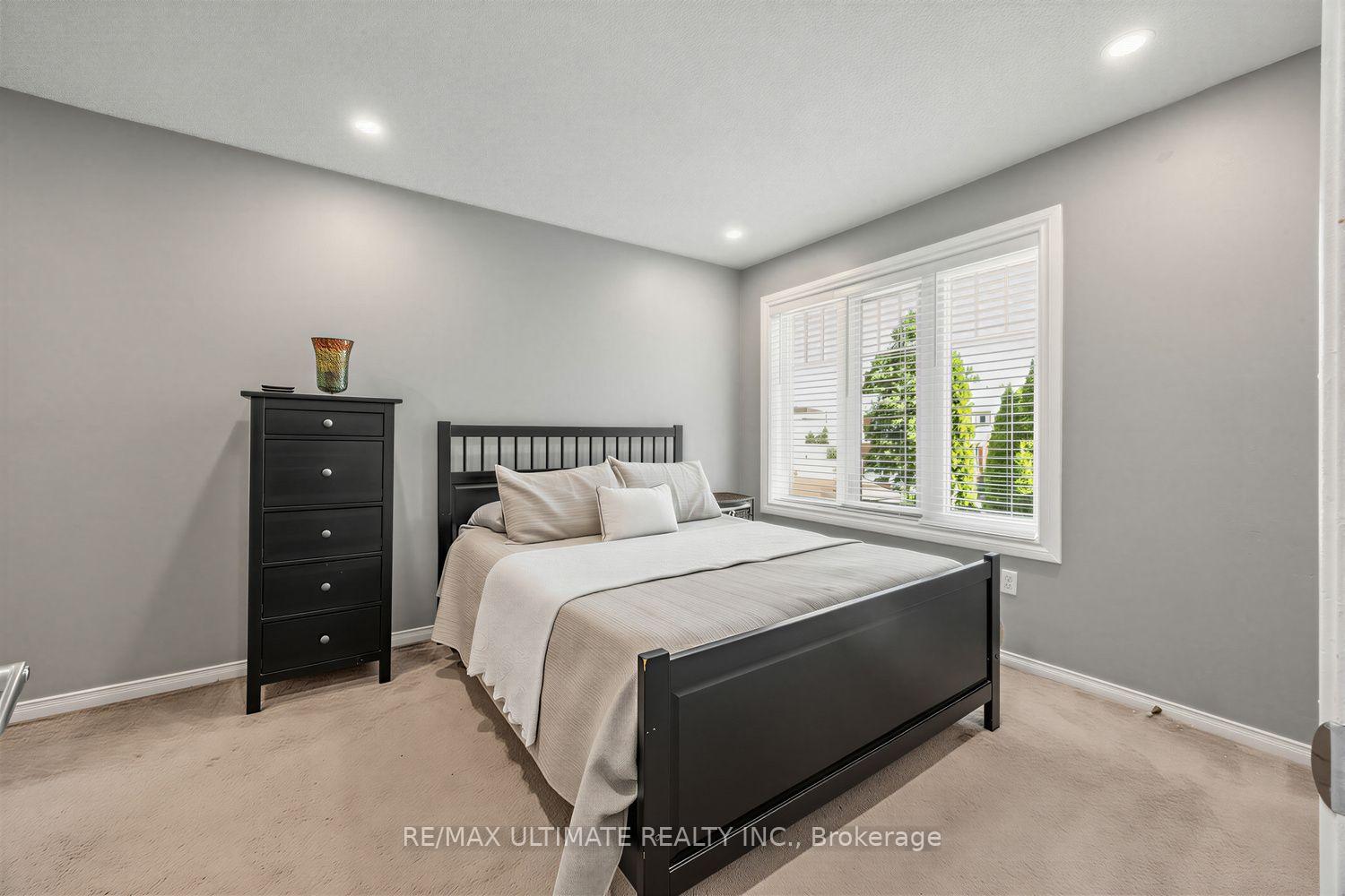 Photo 18 of 42 Landerville Lane, Clarington, Bowmanville — HOMEH