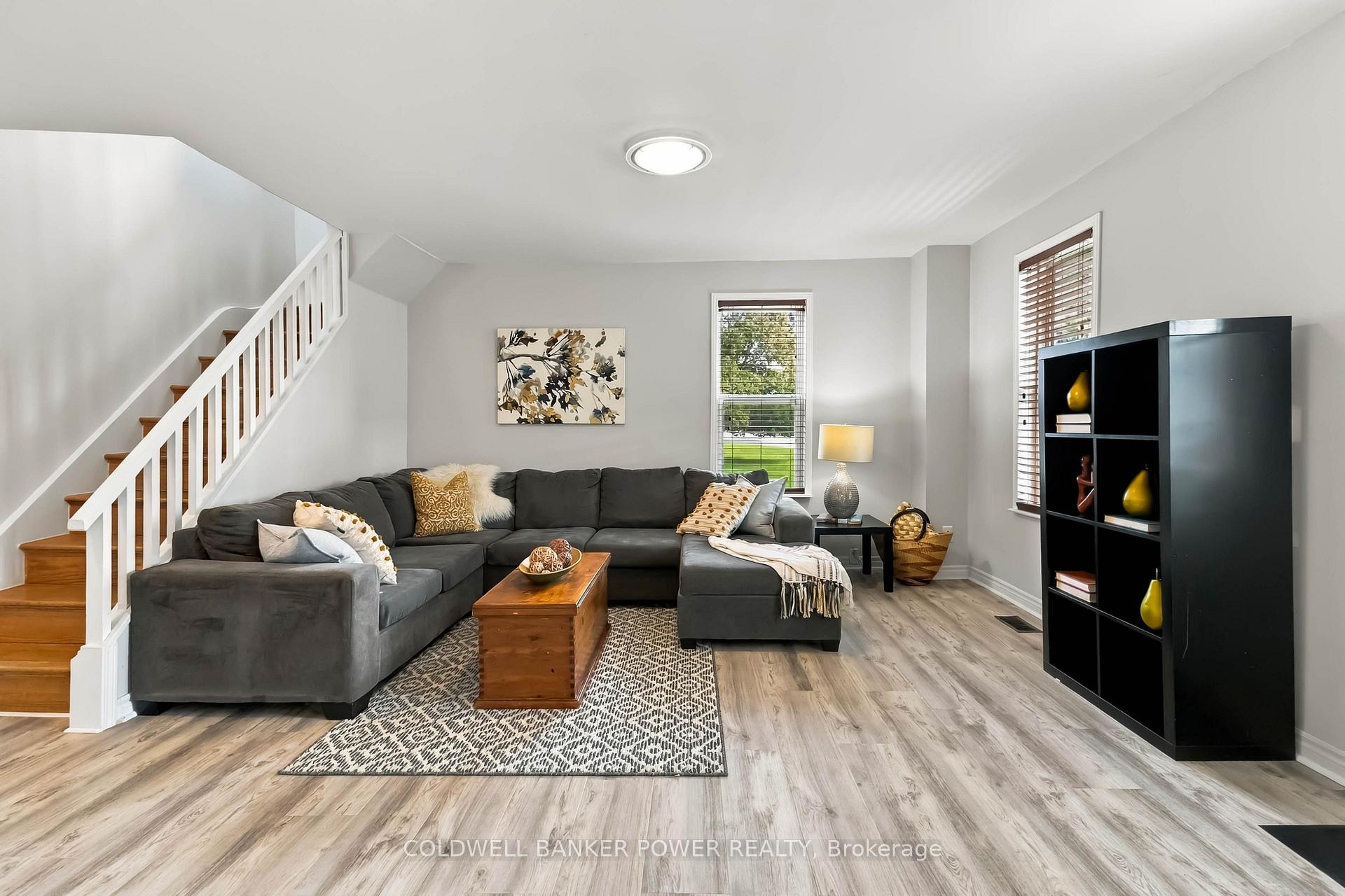 Photo 7 of 168 William Street, North Middlesex, Ailsa Craig — HOMEH