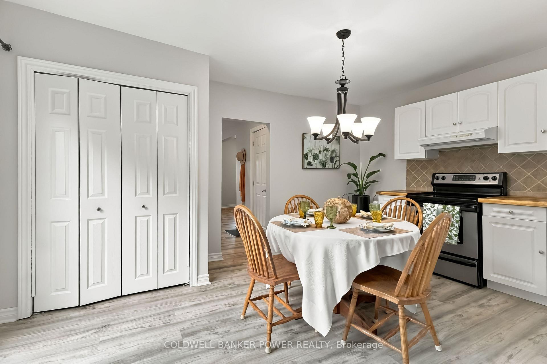 Photo 11 of 168 William Street, North Middlesex, Ailsa Craig — HOMEH