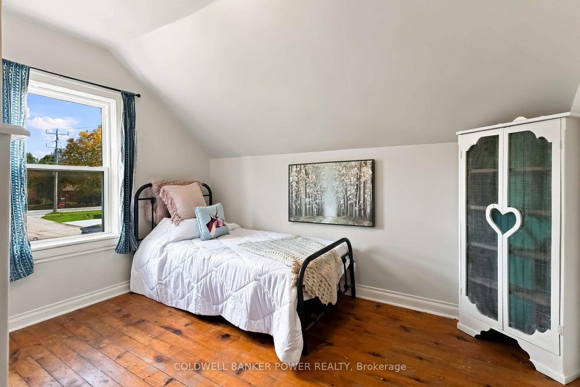 Photo 22 of 168 William Street, North Middlesex, Ailsa Craig — HOMEH