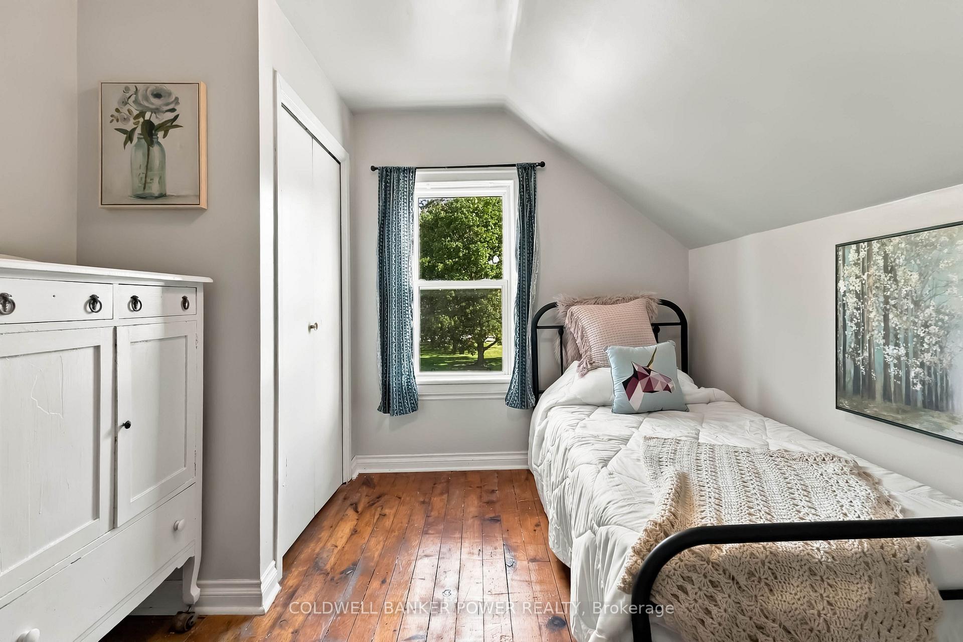Photo 23 of 168 William Street, North Middlesex, Ailsa Craig — HOMEH
