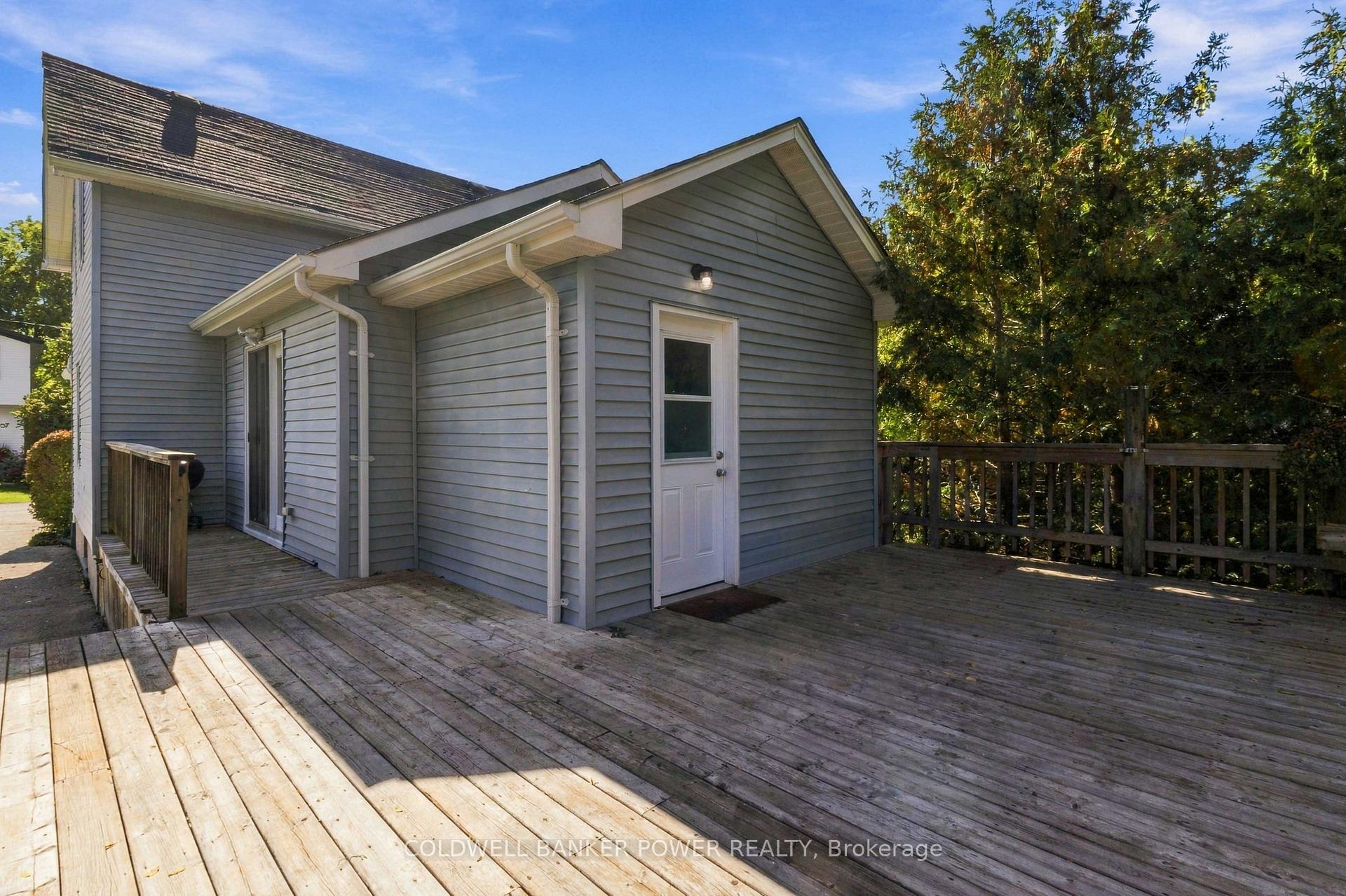 Photo 24 of 168 William Street, North Middlesex, Ailsa Craig — HOMEH