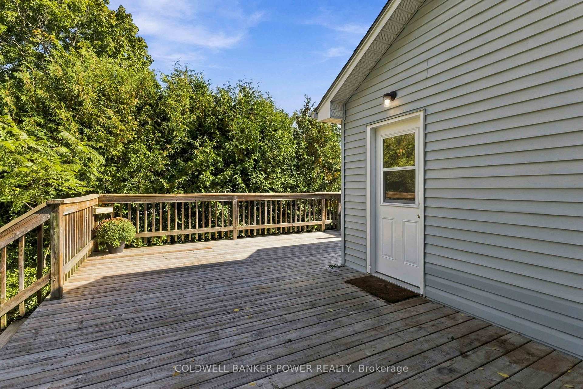 Photo 25 of 168 William Street, North Middlesex, Ailsa Craig — HOMEH