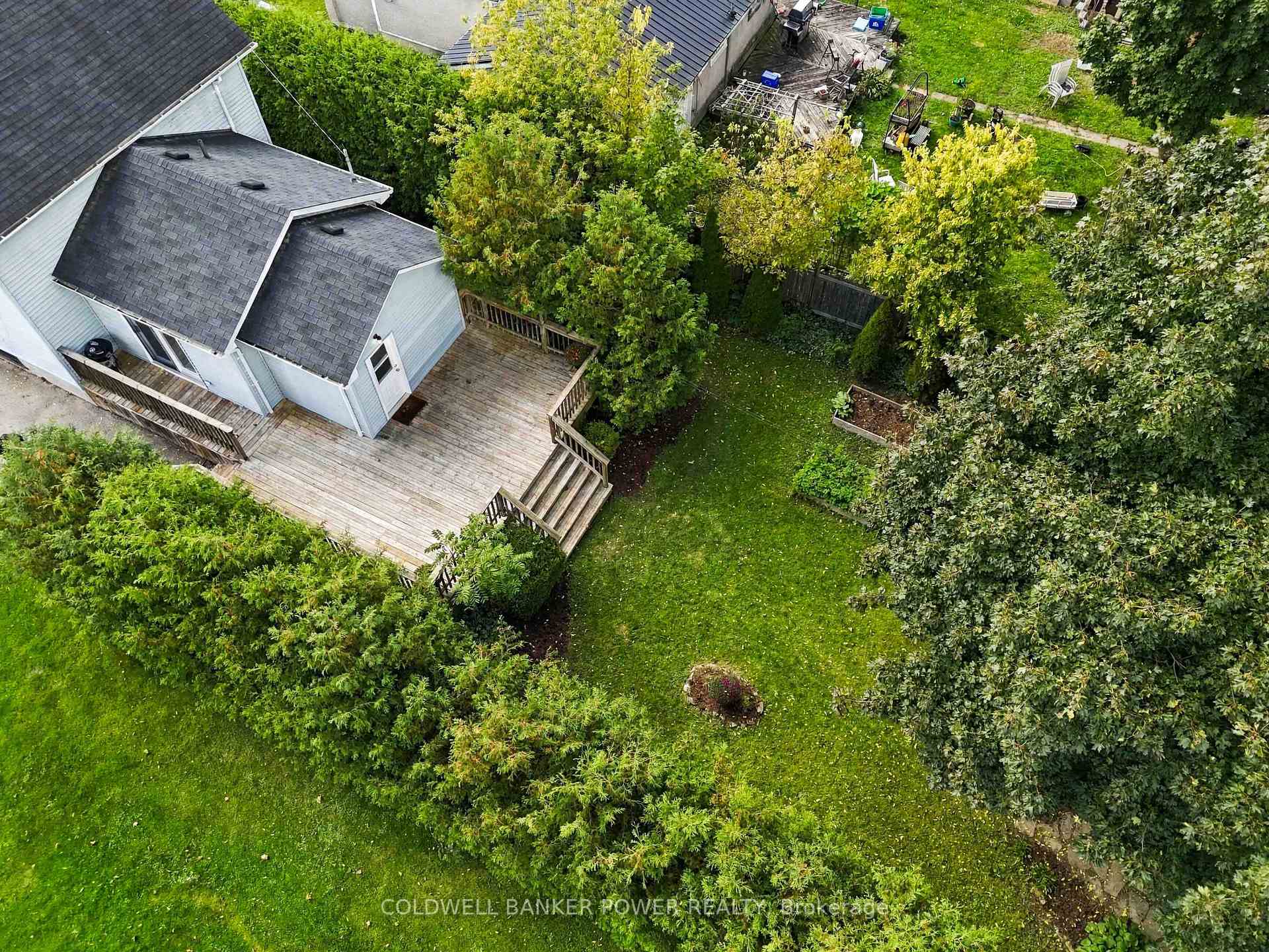 Photo 36 of 168 William Street, North Middlesex, Ailsa Craig — HOMEH