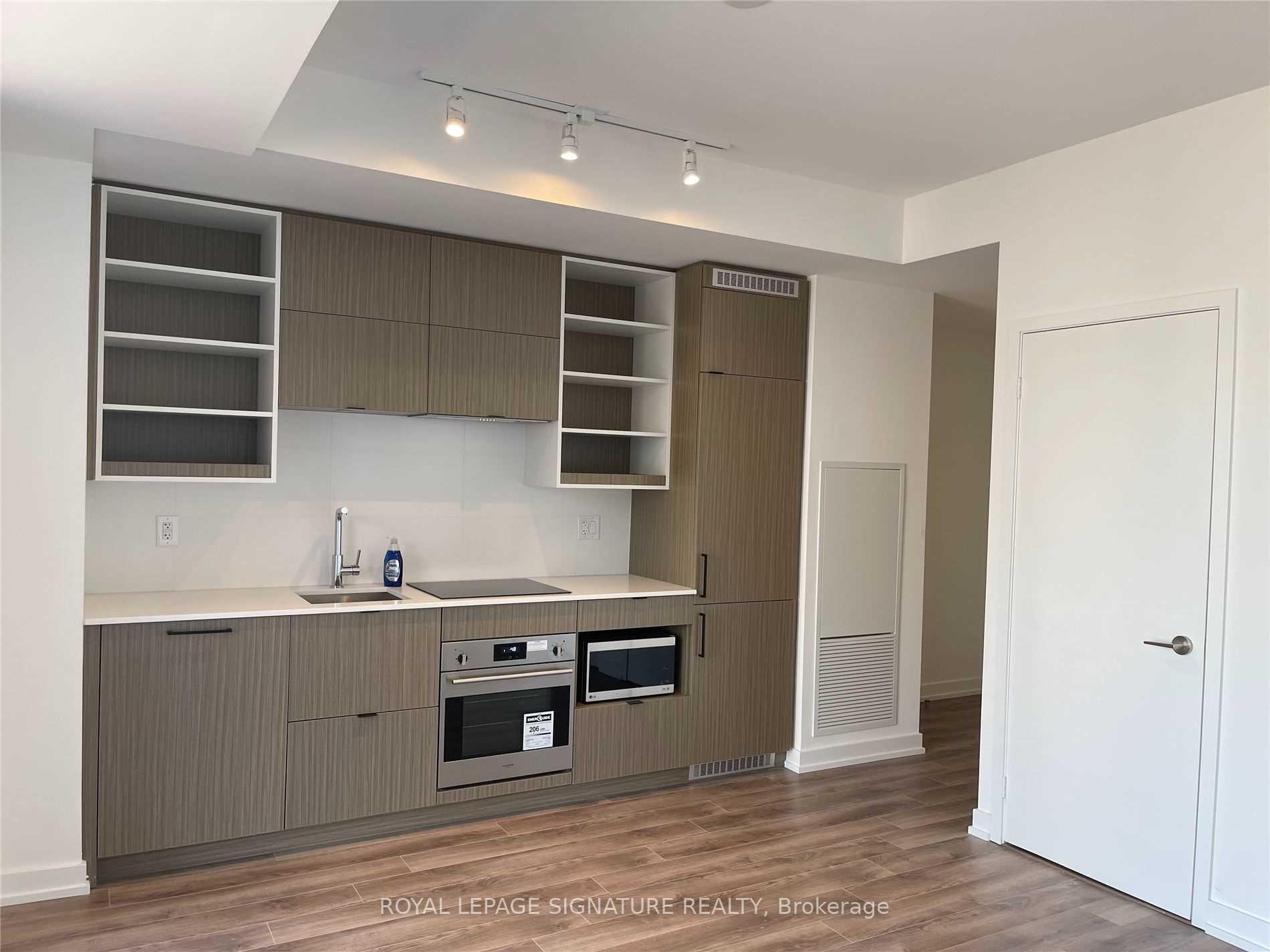 Photo 3 of Unit 1301, 20 Edward Street, Toronto, Bay Street Corridor — HOMEH