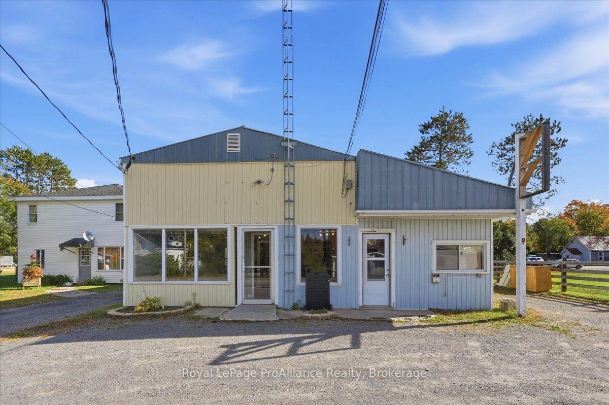 Photo of 12269 Highway 41