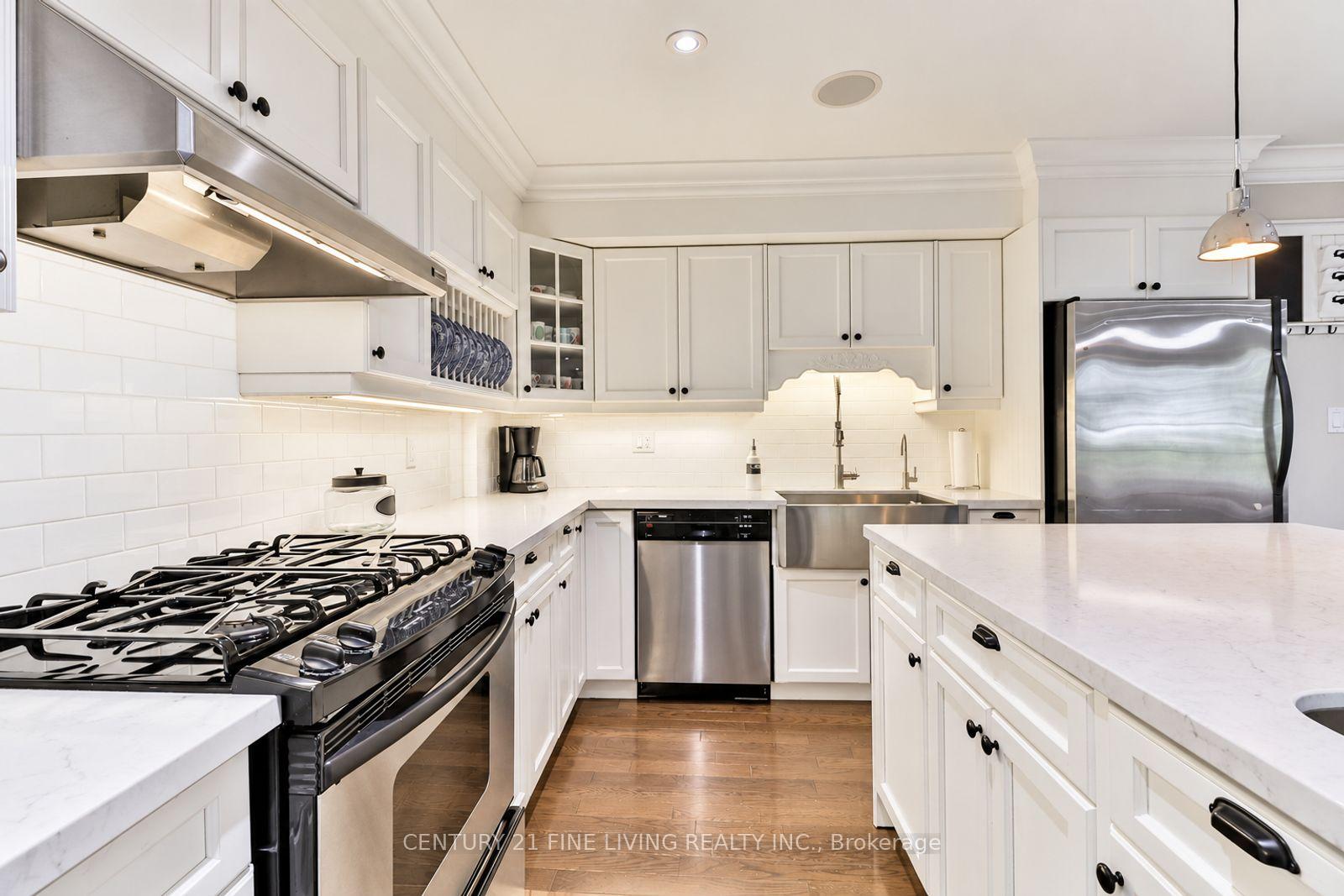 Photo 7 of 8 Lester B Pearson Street, Vaughan, Kleinburg — HOMEH