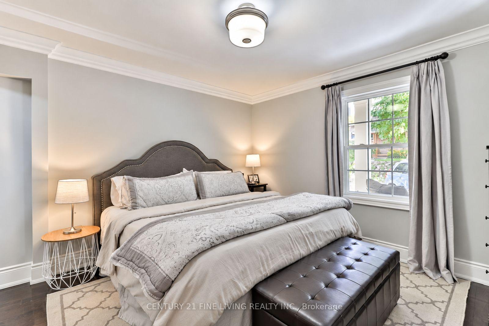 Photo 12 of 8 Lester B Pearson Street, Vaughan, Kleinburg — HOMEH