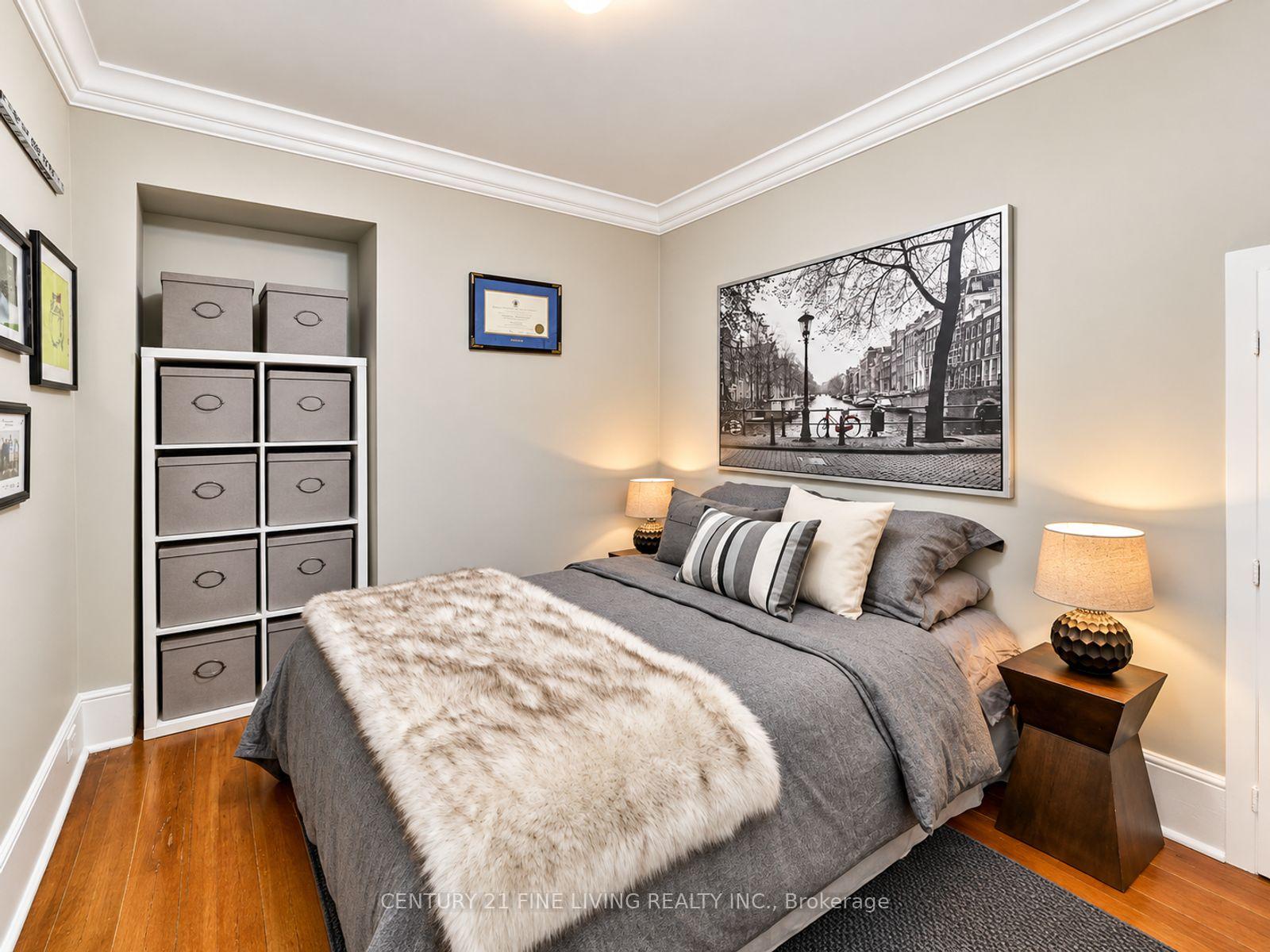 Photo 13 of 8 Lester B Pearson Street, Vaughan, Kleinburg — HOMEH