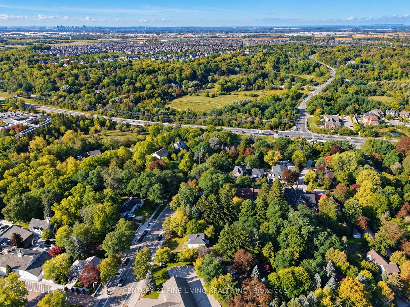 Photo 25 of 8 Lester B Pearson Street, Vaughan, Kleinburg — HOMEH
