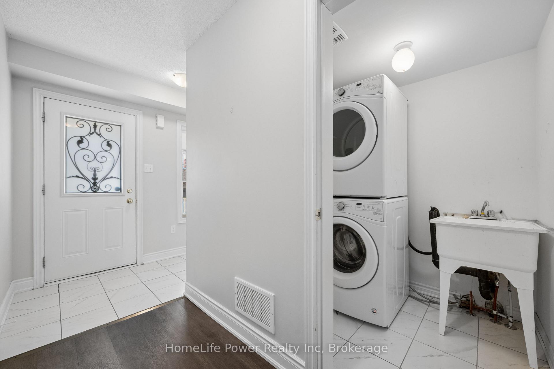 Photo 6 of Unit 57, 88 Decorso Drive, Guelph, Kortright East — HOMEH