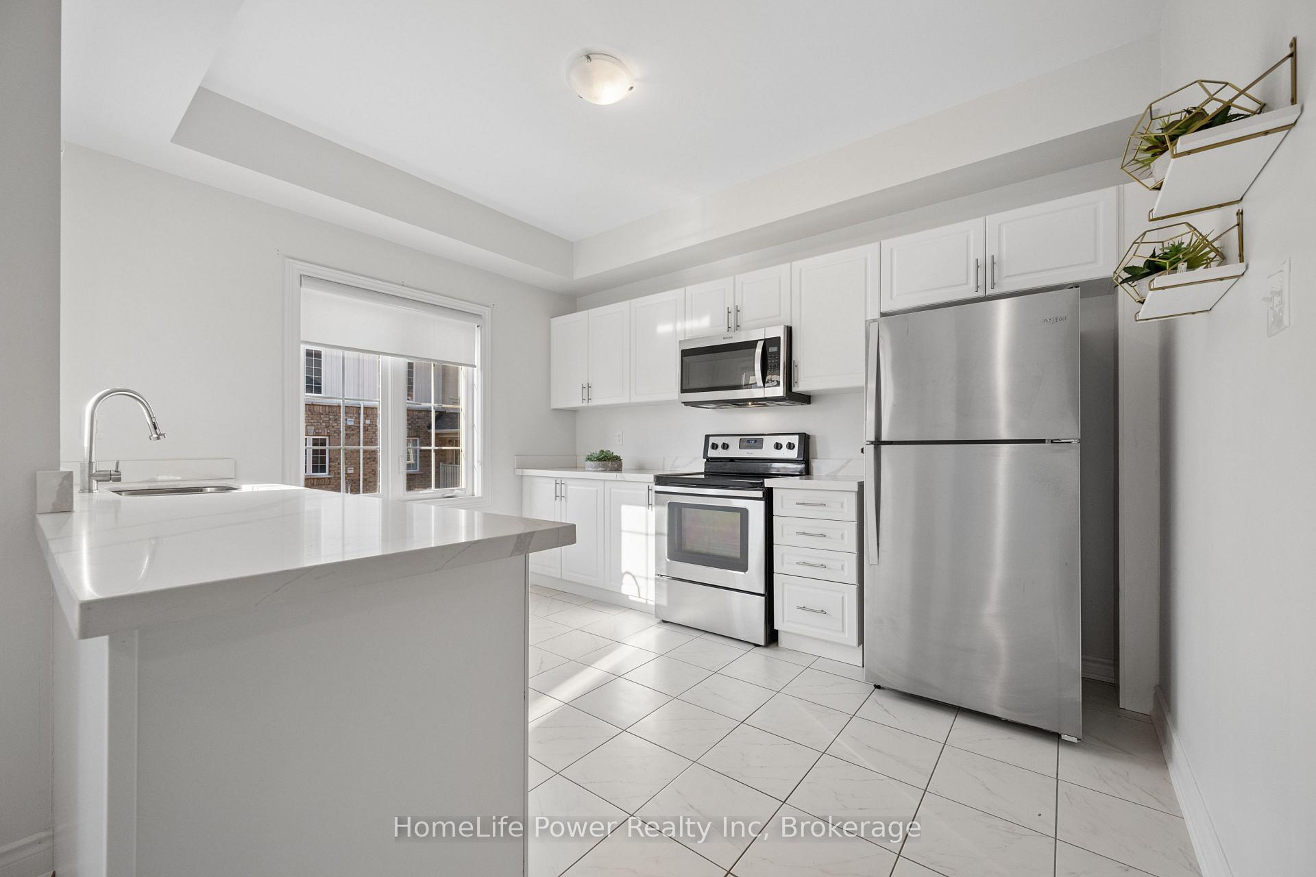 Photo 9 of Unit 57, 88 Decorso Drive, Guelph, Kortright East — HOMEH
