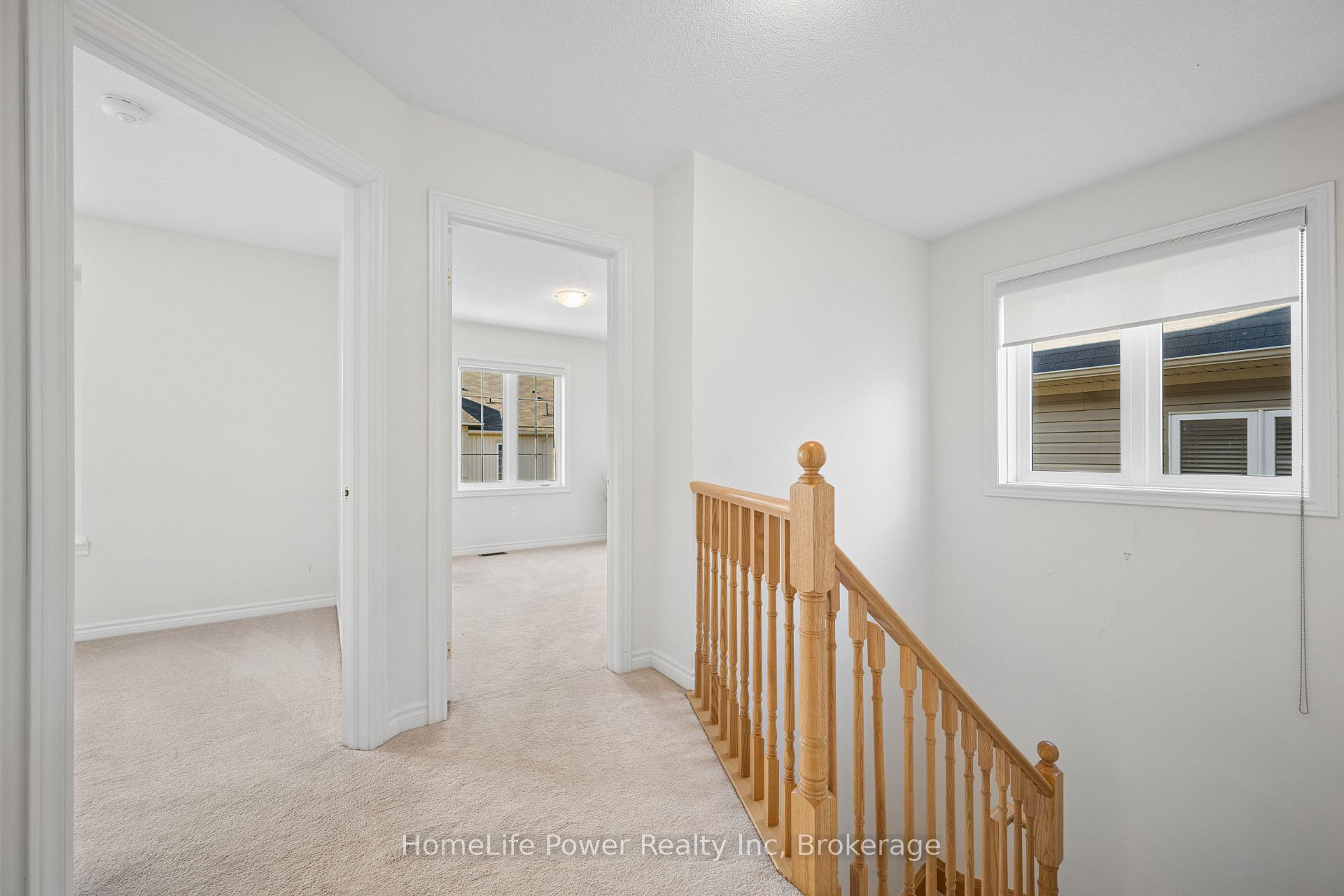 Photo 15 of Unit 57, 88 Decorso Drive, Guelph, Kortright East — HOMEH